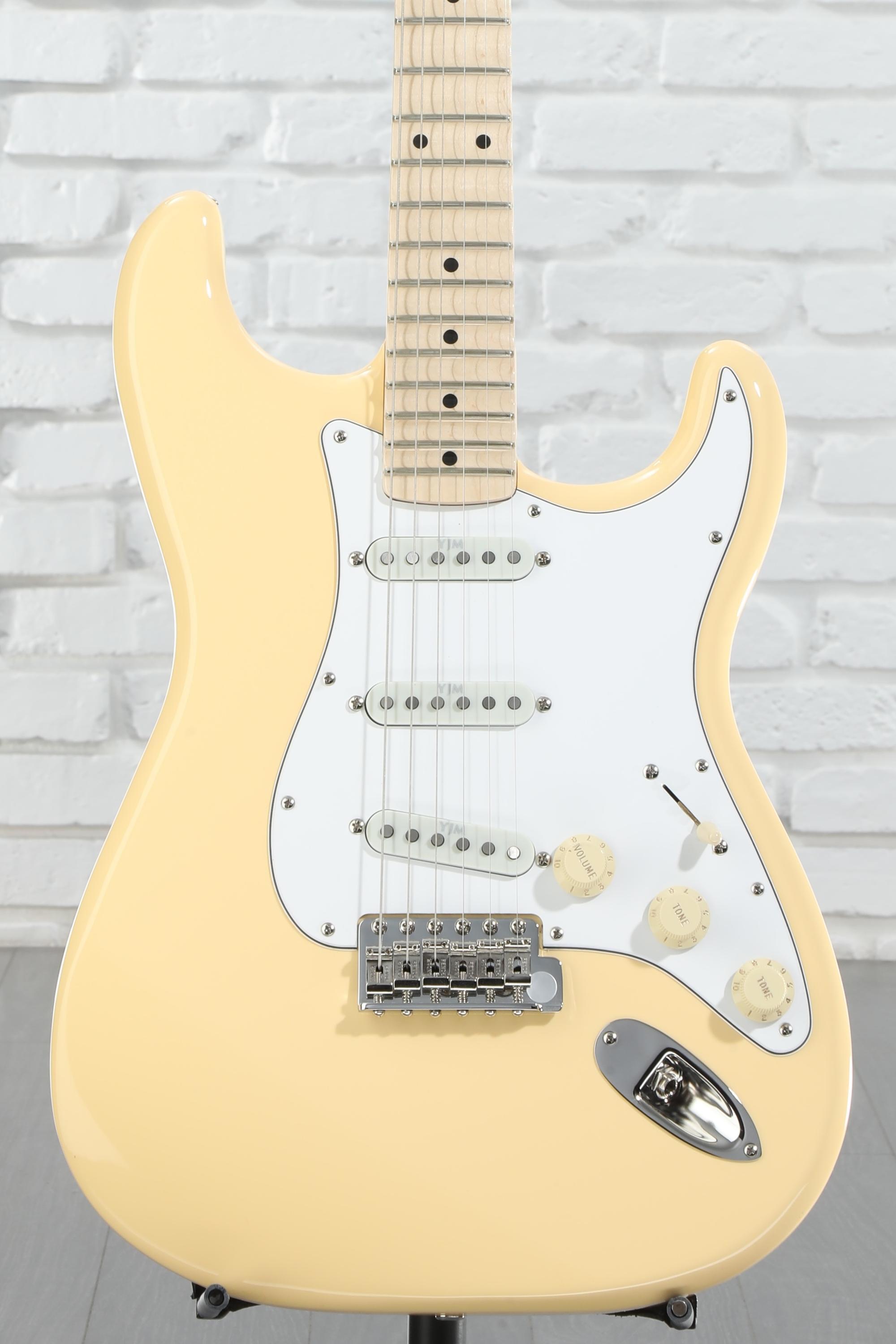 Fender Yngwie Malmsteen Stratocaster Electric Guitar