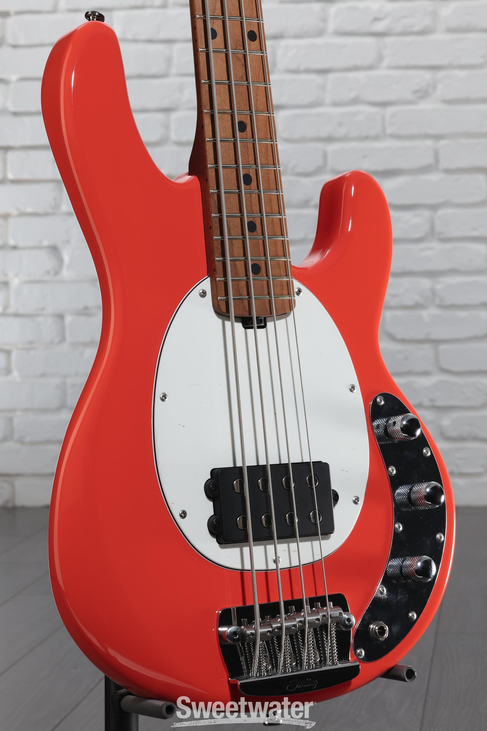 Sterling By Music Man StingRay RAYSS4 Short-scale Bass Guitar