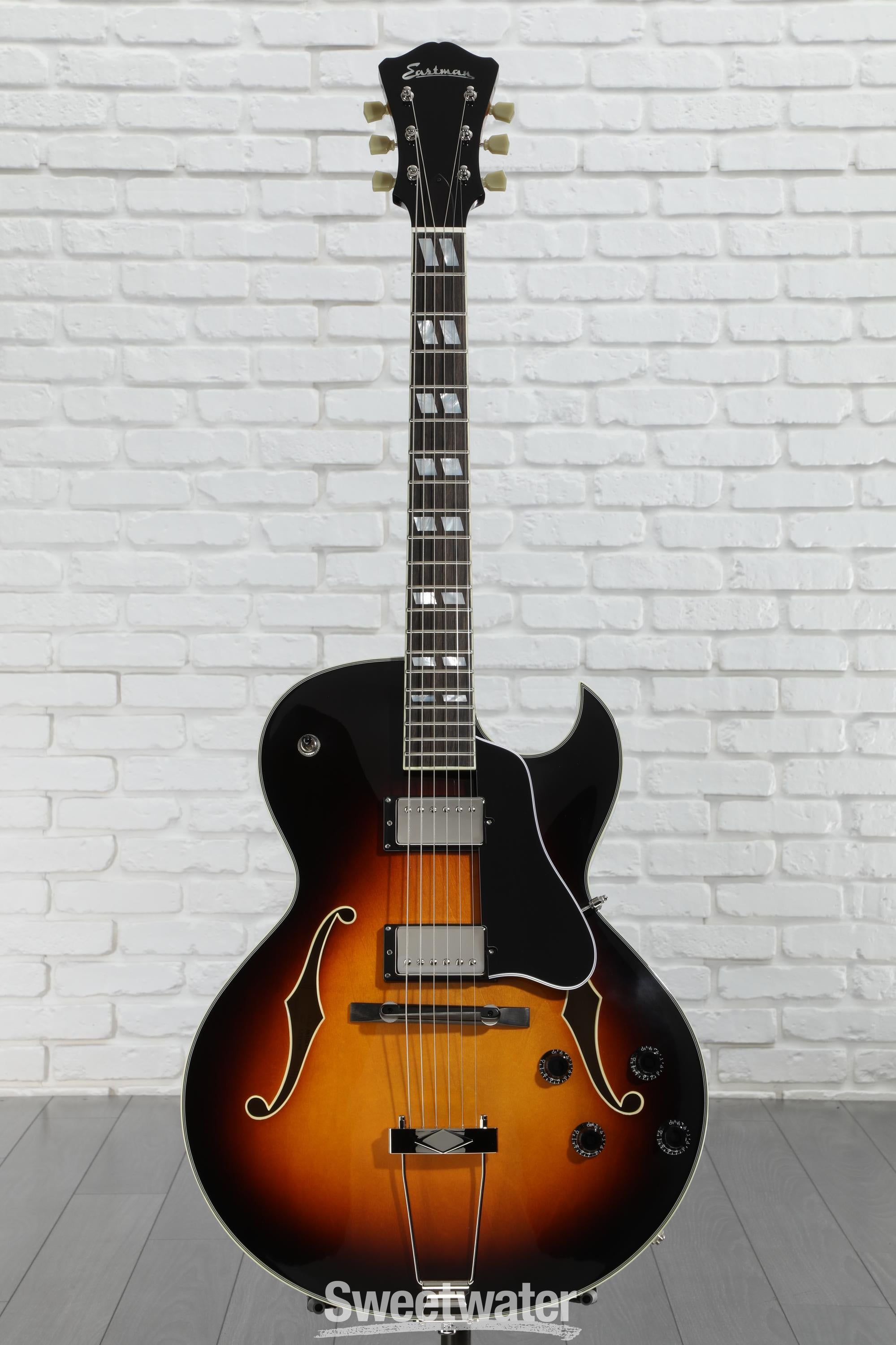 EASTMAN イーストマン AR372CE SB フルアコースティックギター Eastman - AR372CE-SB Archtop with hardshell case | Mass