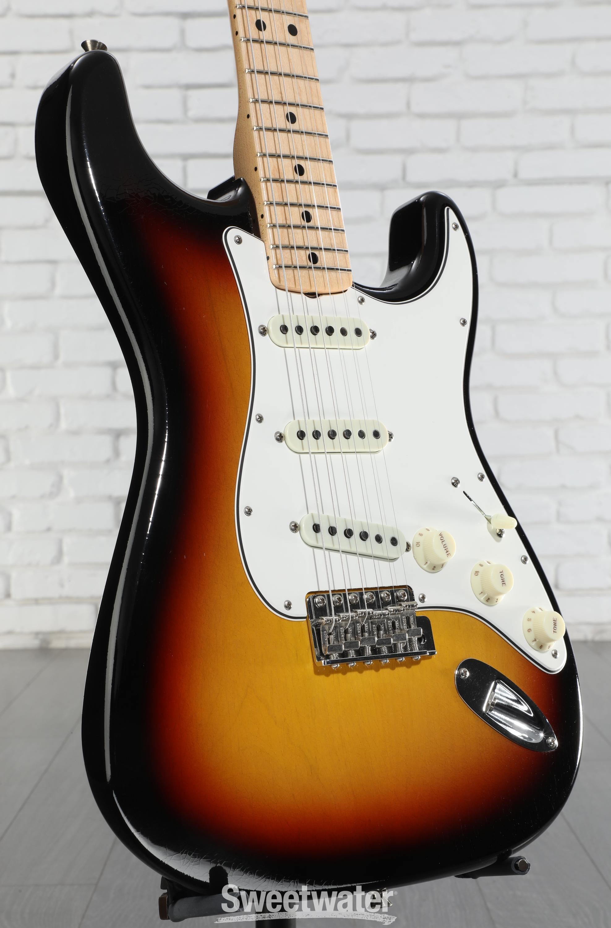 FENDER USA CustomShop Custom Deluxeストラト Fender Custom Shop Custom Deluxe Stratocaster | Reverb