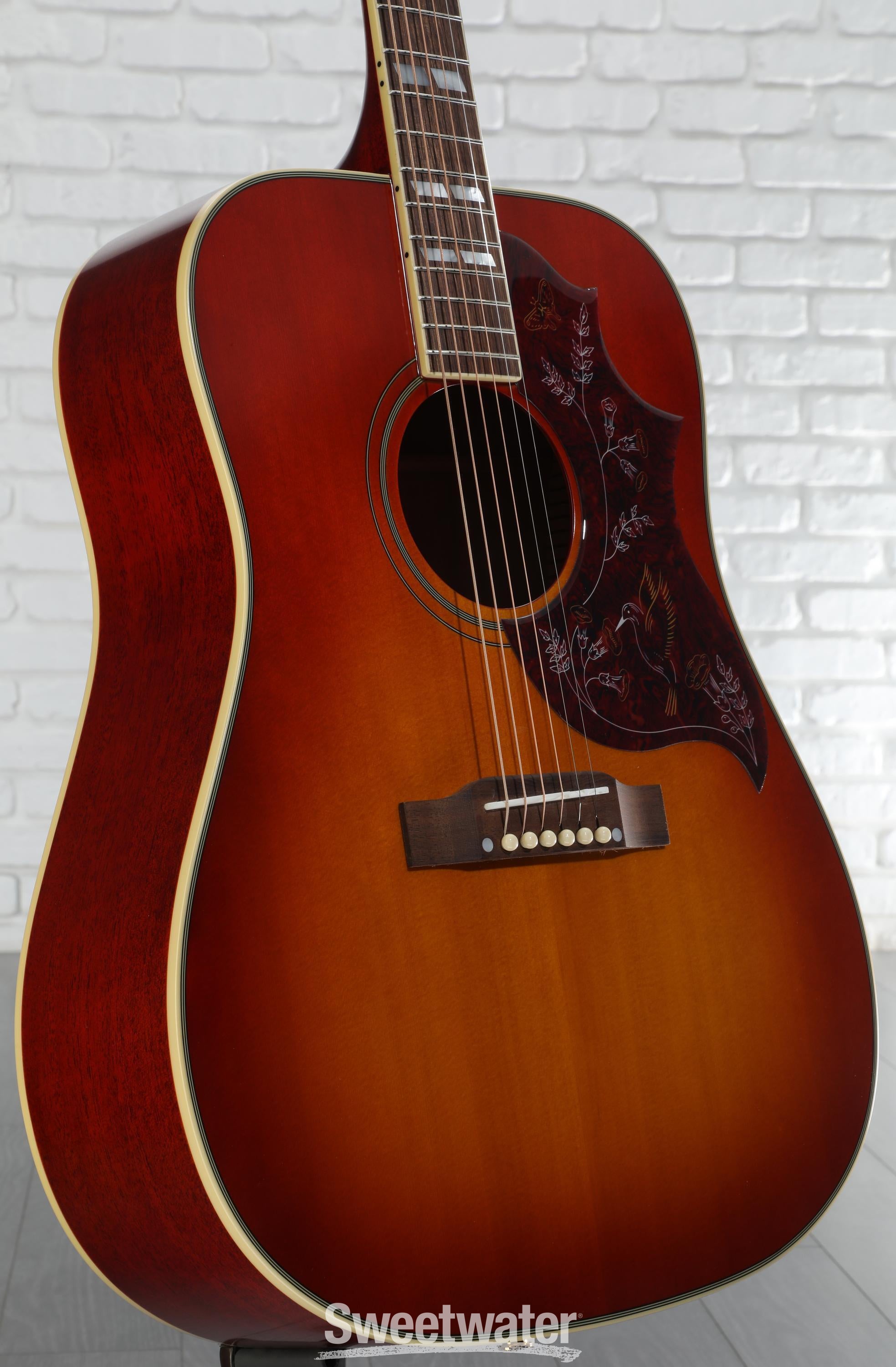 ギター Epiphone Hummingbird Inspired by Gibson Amazon.com: Epiphone Inspired By Gibson Hummingbird Acoustic
