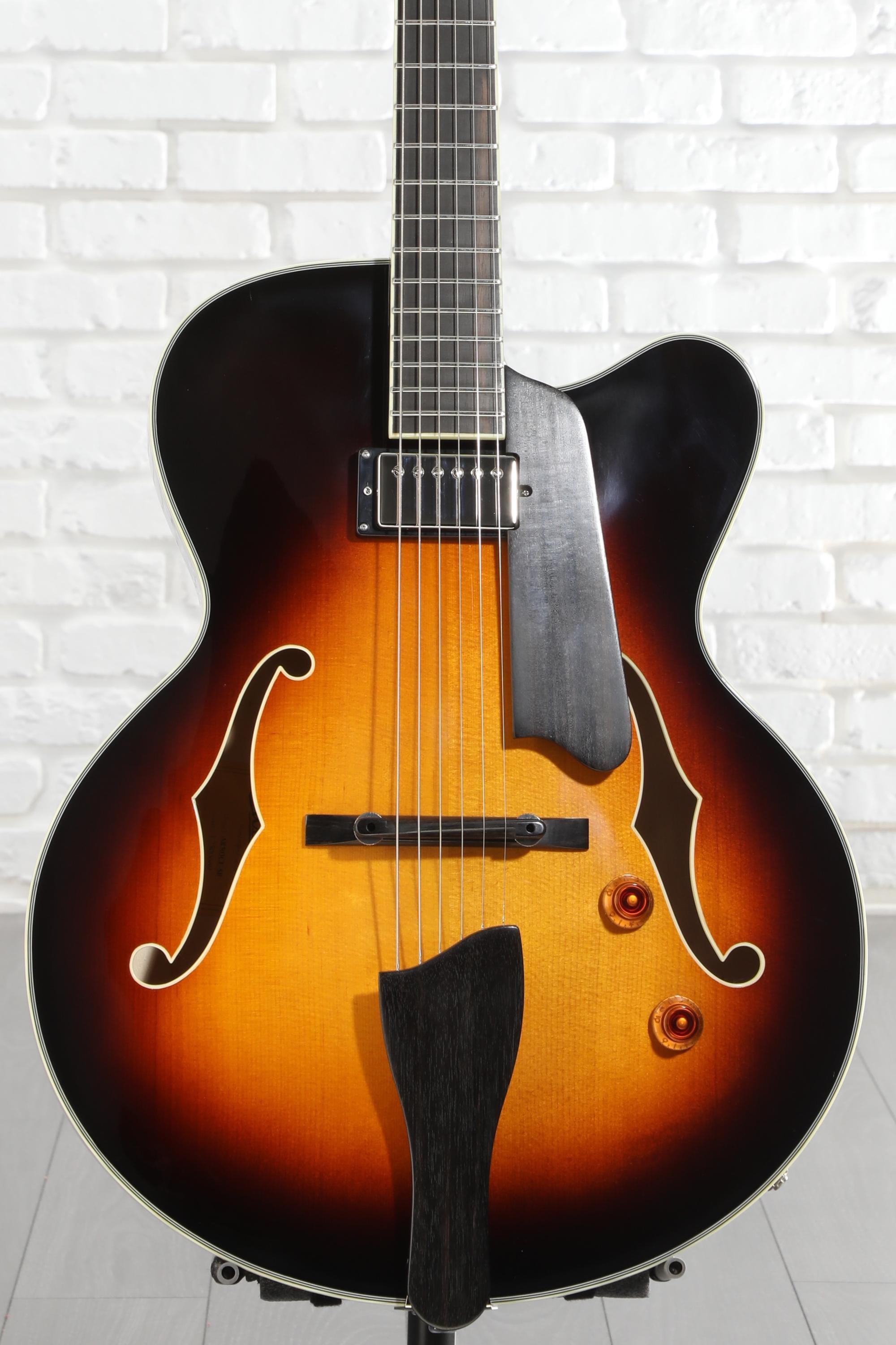 Eastman Guitars AR503CE Archtop Hollowbody Electric Guitar