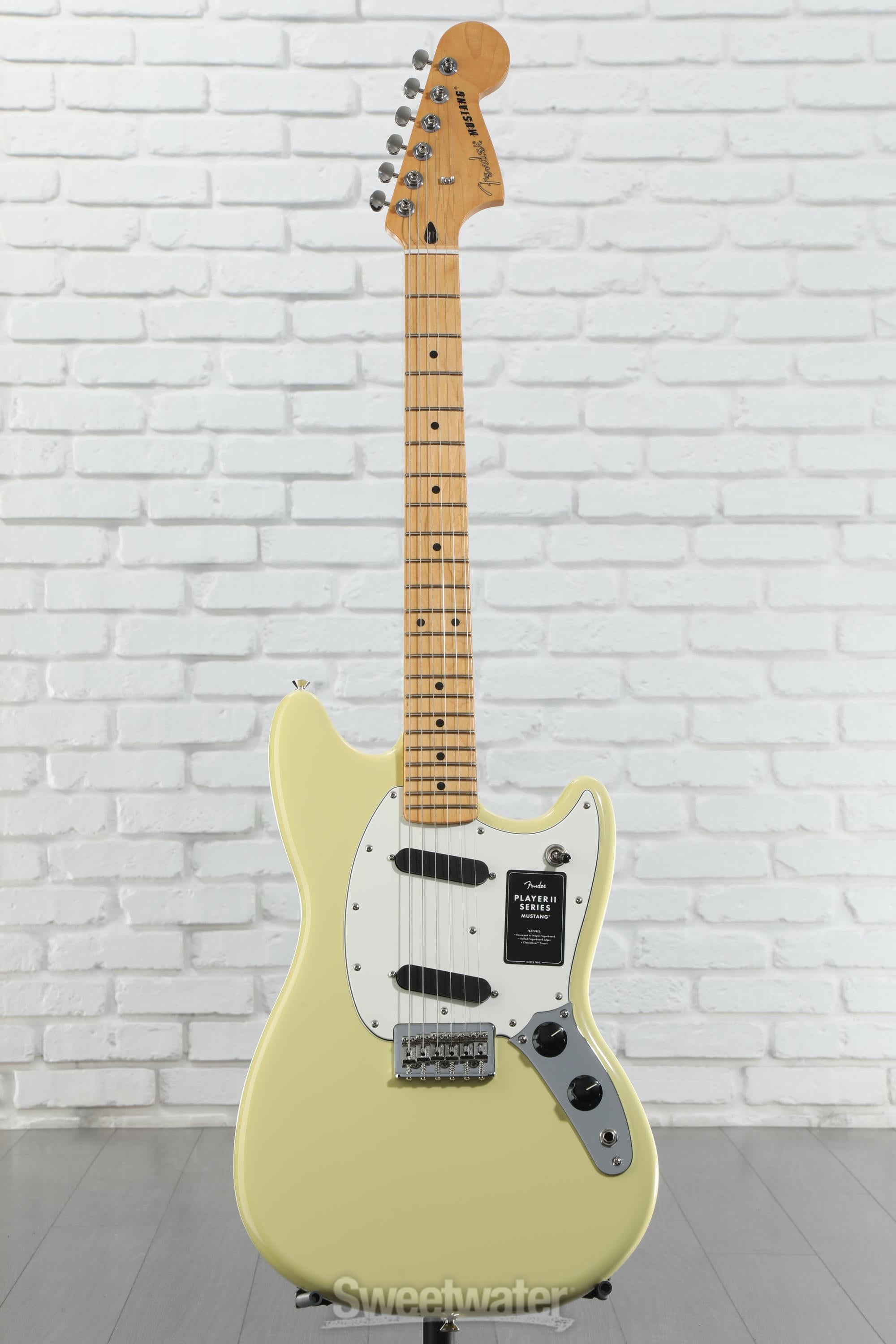 Fender Player II Mustang - Hialeah Yellow with Maple
