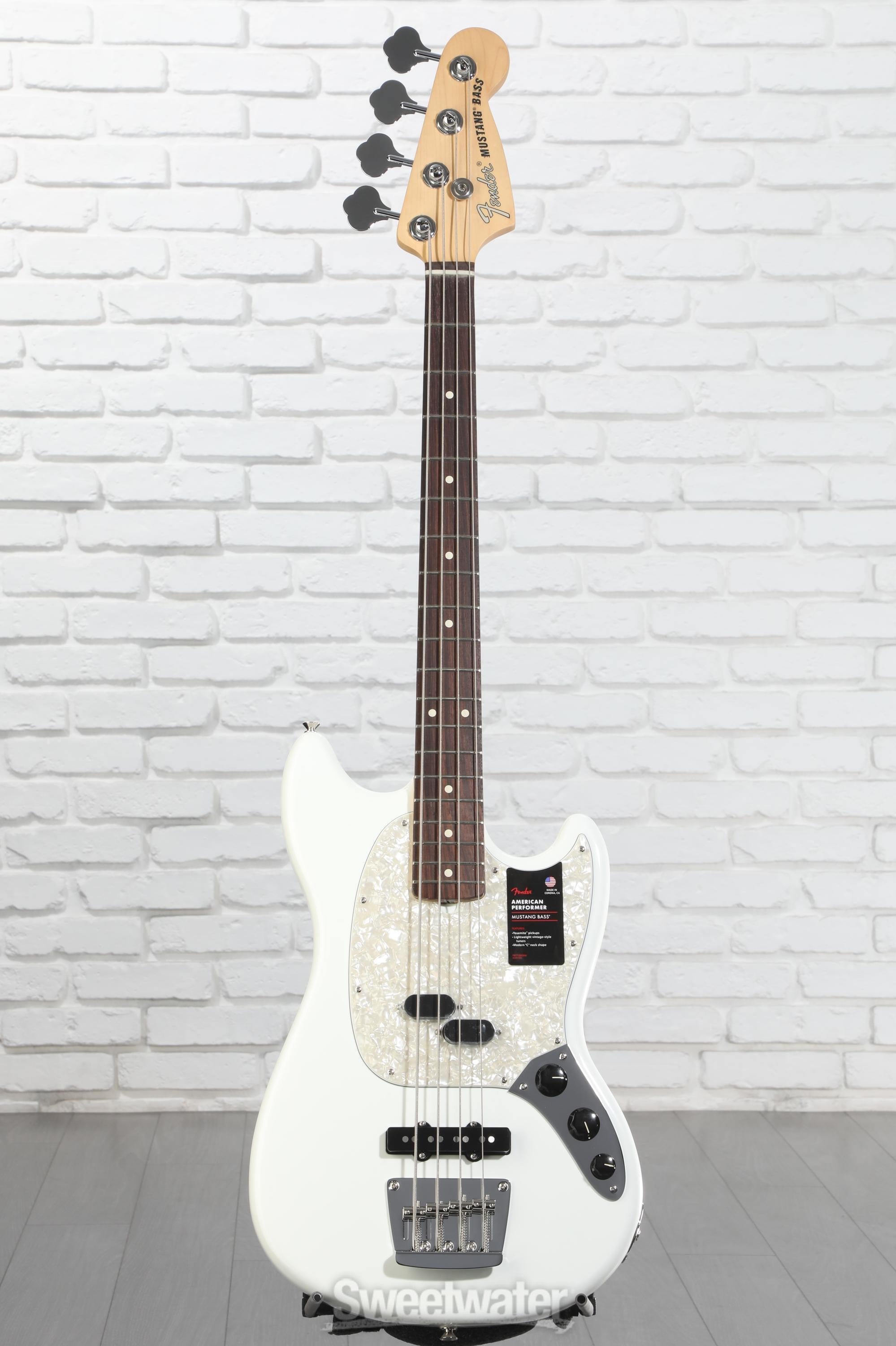 ベース Fender American Performer Mustang Bass Fender American Performer Mustang Bass - Arctic White with