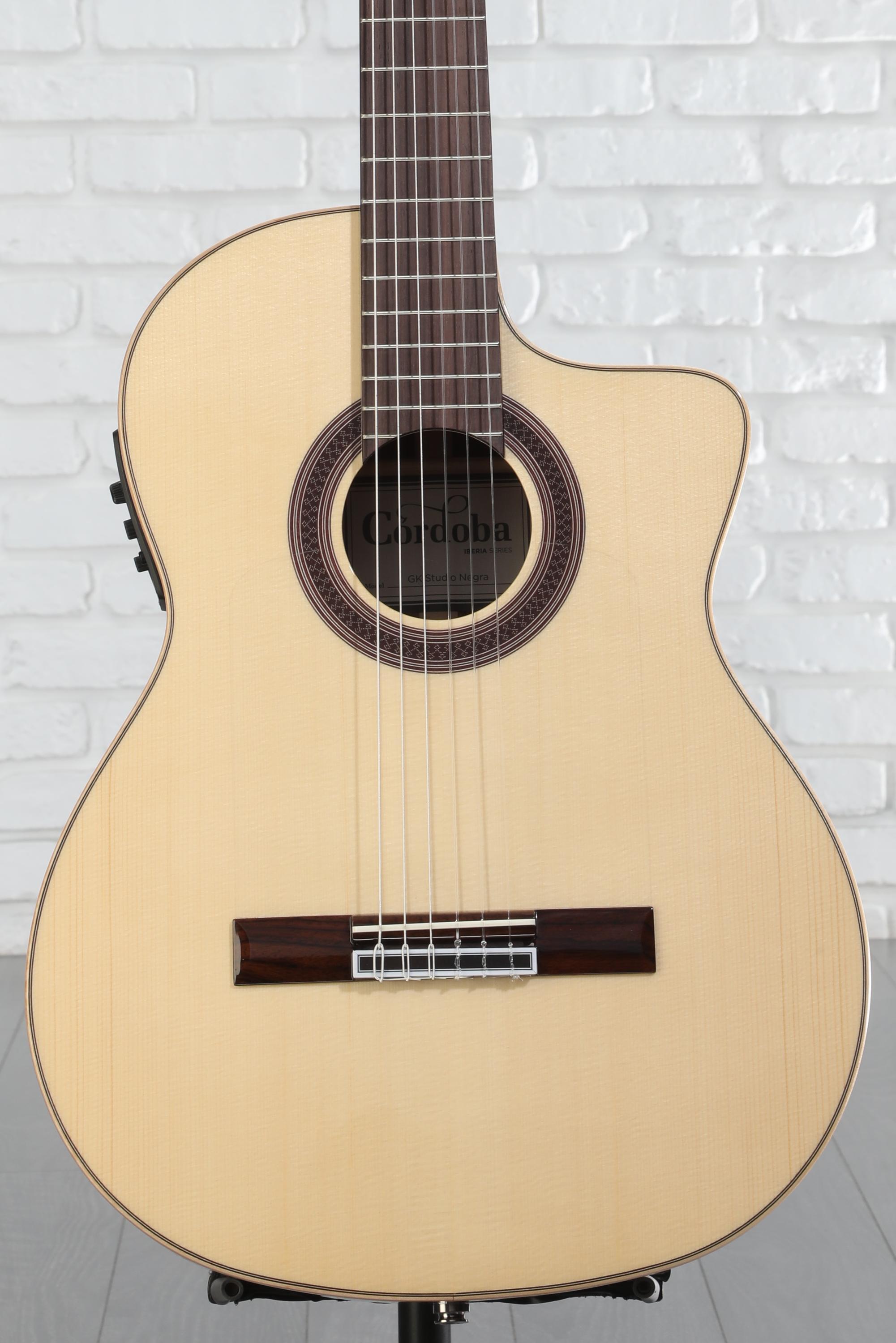 コルドバ　gkスタジオ negra Cordoba GK Studio Negra | guitartrailer