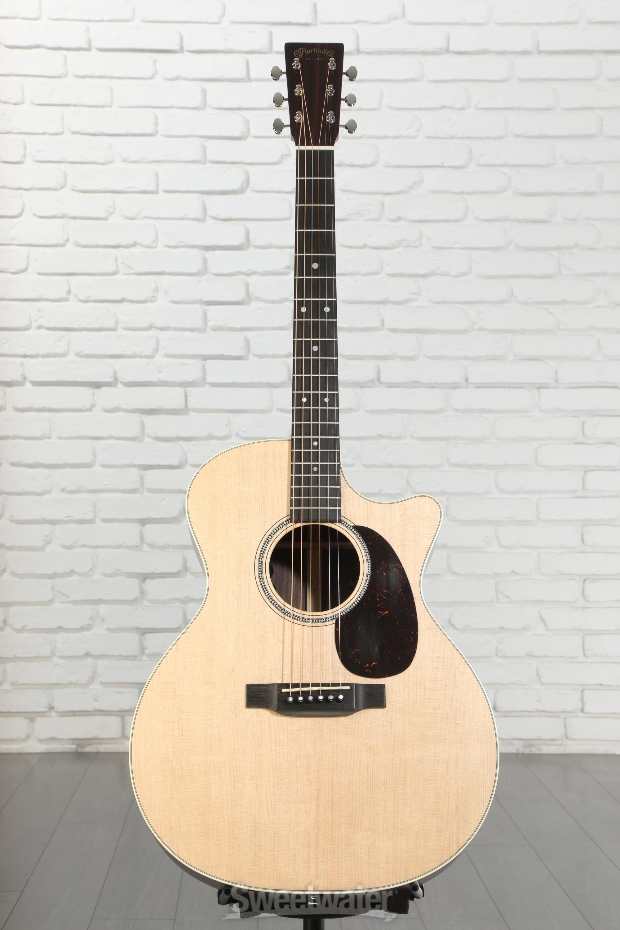 ギター Martin & co. GPC-16E-01 Martin GPC-16E Grand Performance Acoustic-electric Guitar - Satin