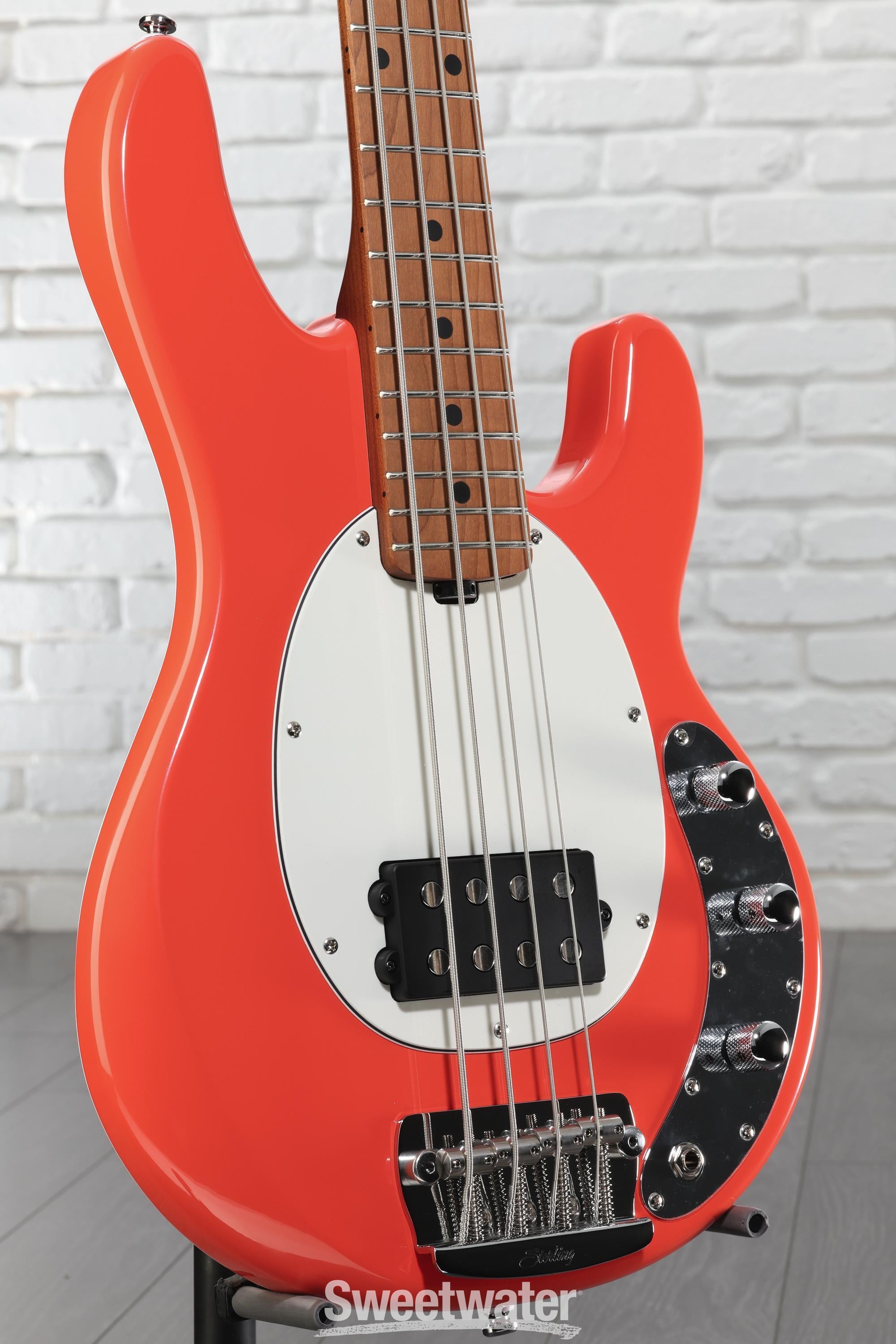 Sterling By Music Man StingRay RAYSS4 Short-scale Bass Guitar