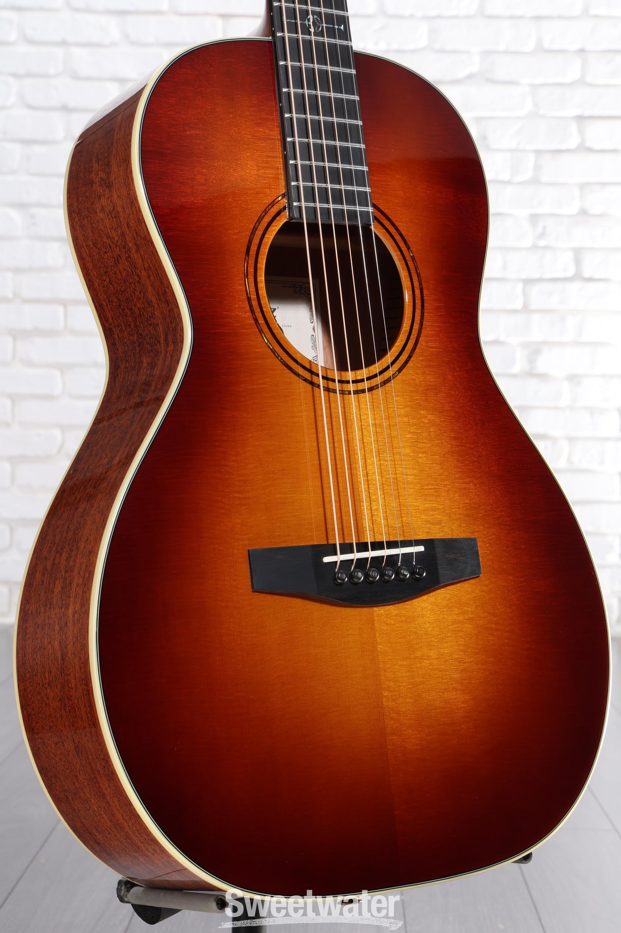 Photo of Alvarez LP60e Sunset Laureate Series Parlor Acoustic-electric Guitar - Sunset