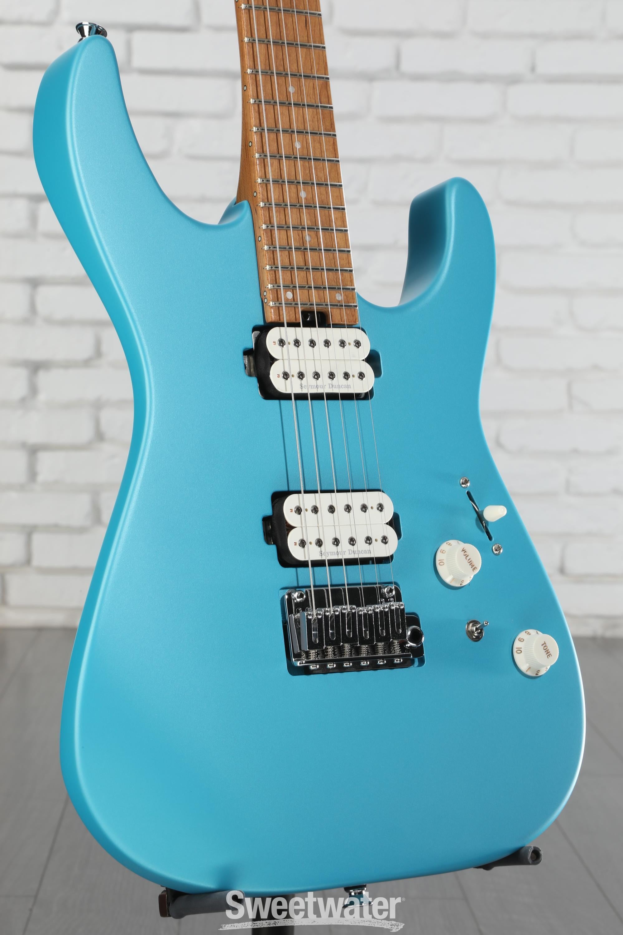 ほぼ新品CHARVEL Pro-Mod DK24 HH 2PT Blue Dinky™ (DK) :: Pro-Mod DK24 HH 2PT CM QM, Caramelized Maple