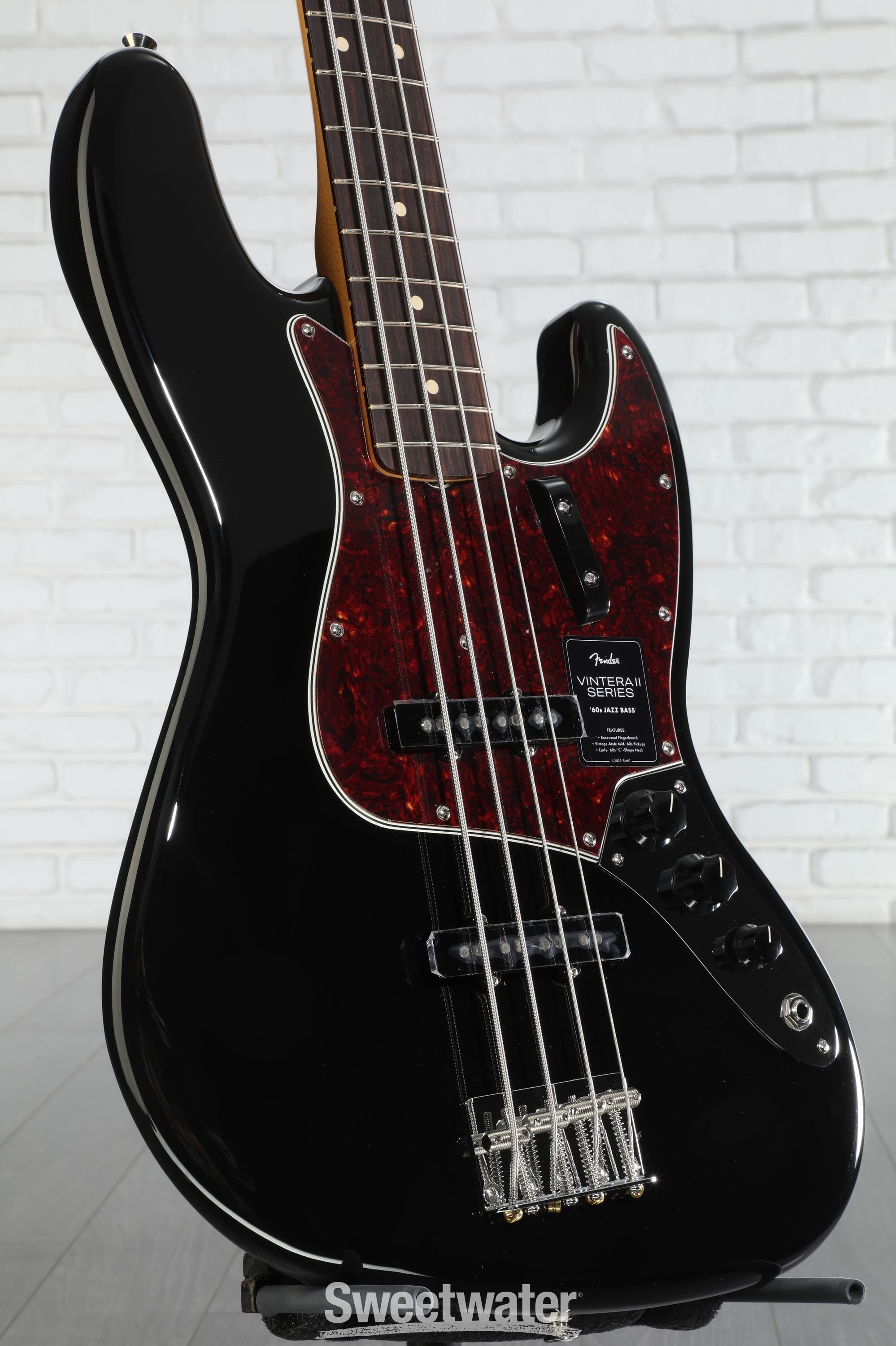 Fender Vintera II '60s Jazz Bass - Black with Rosewood Fingerboard