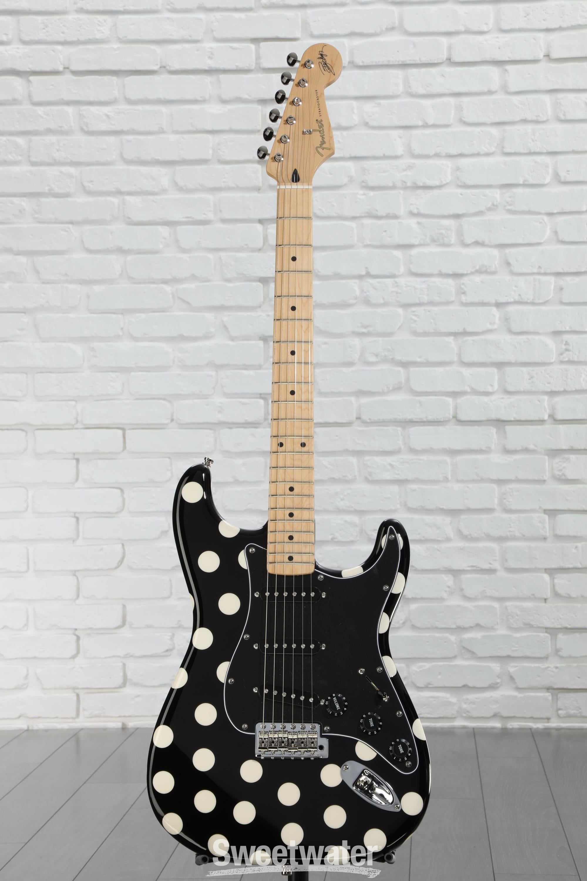 Fender Buddy Guy Standard Stratocaster - Polka Dot | Sweetwater