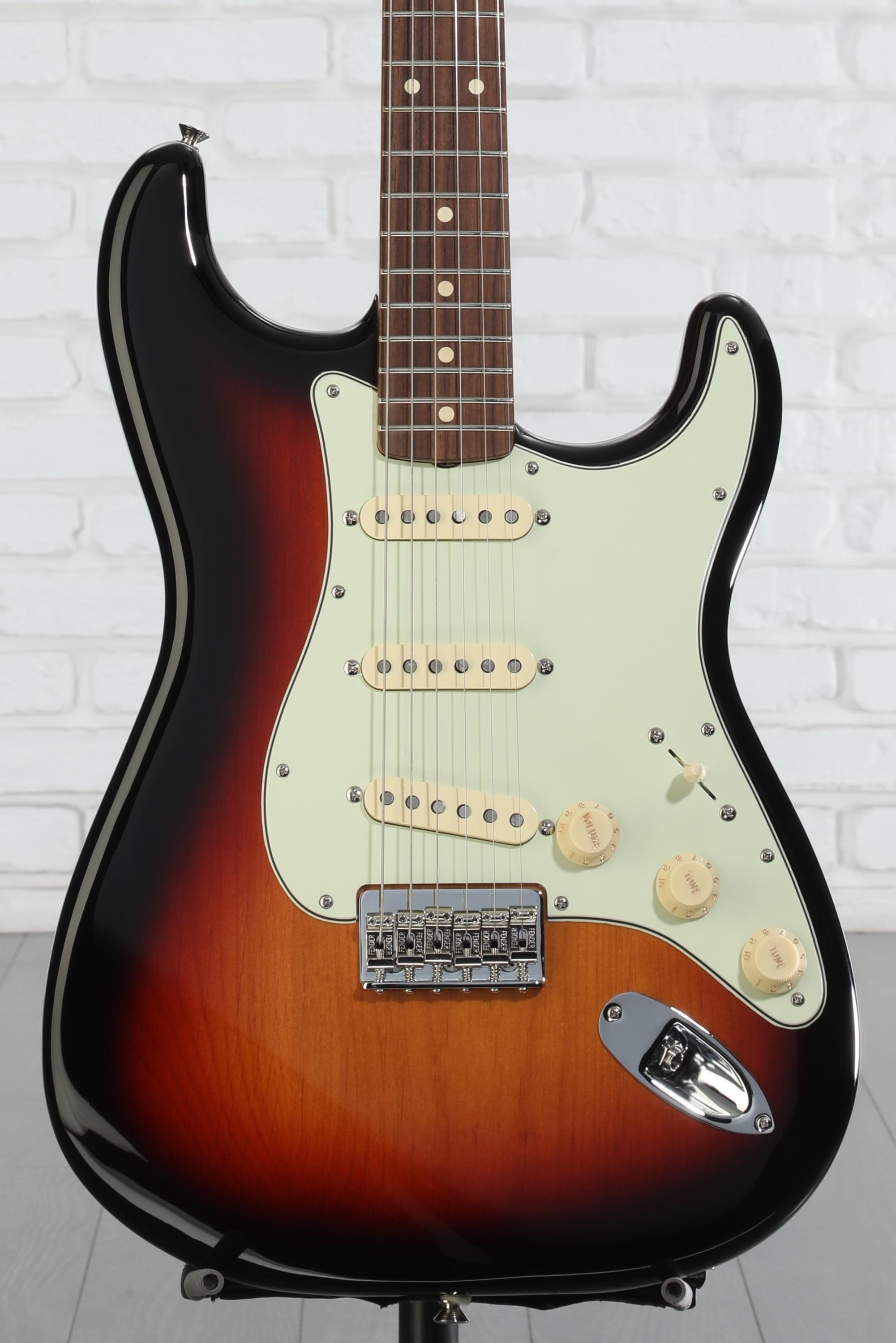 Fender Robert Cray Standard Stratocaster - 3-color Sunburst