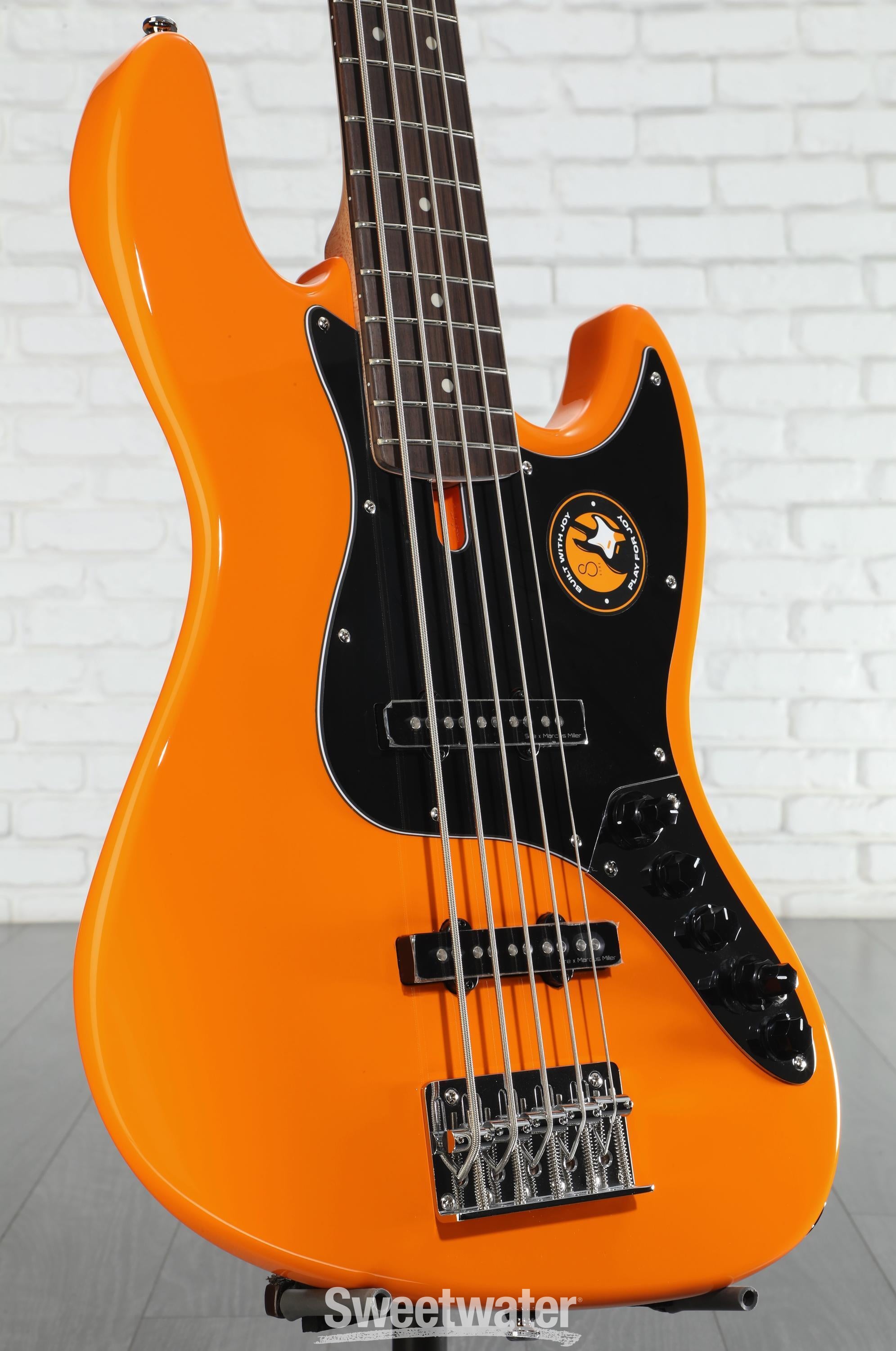 【美品】SIRE Marcus Miller V3 Sire Marcus Miller V3 5-string Bass Guitar - Black | Sweetwater