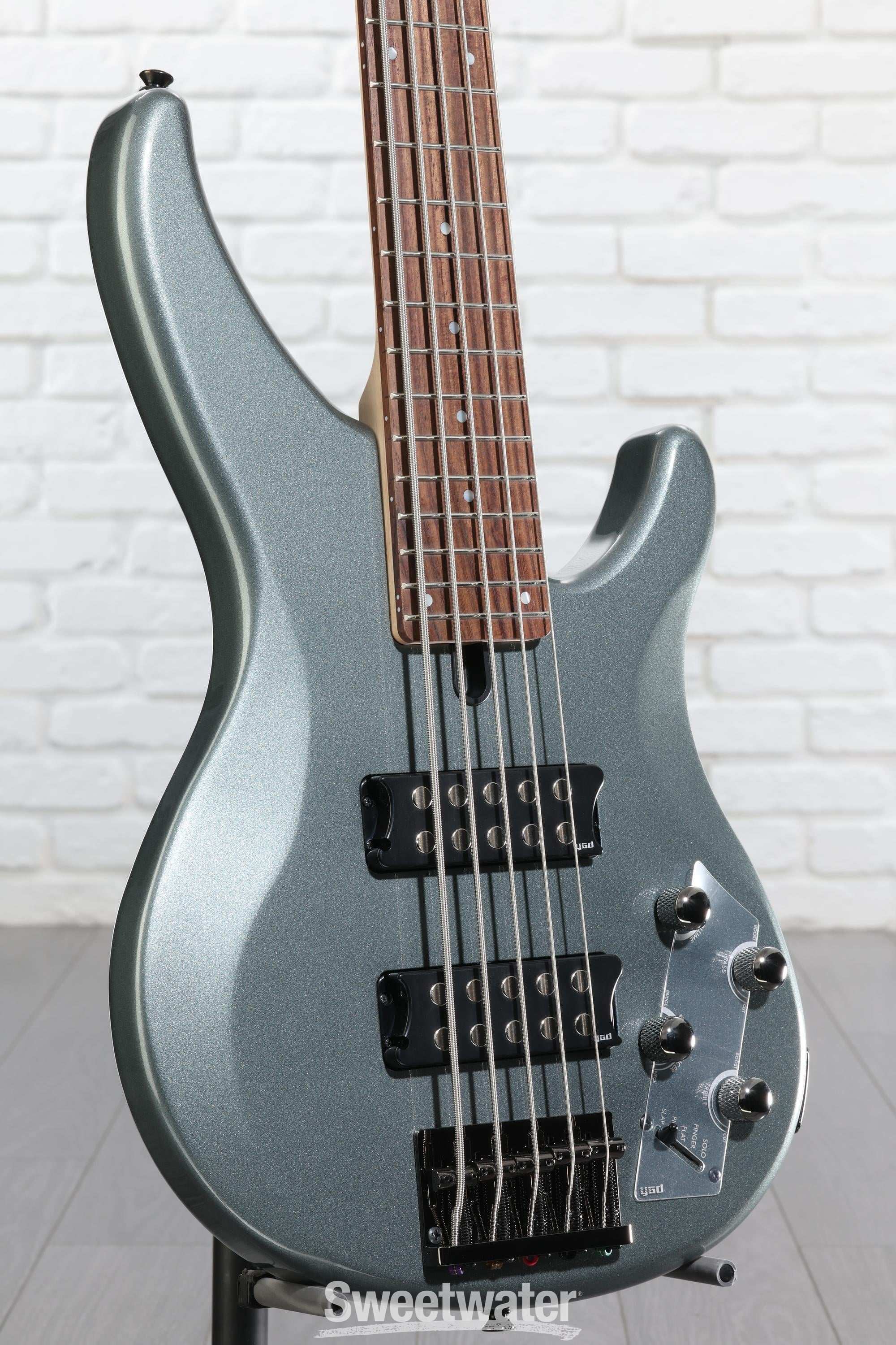 TREW Gear Mサイズ グレー Yamaha TRBX305 5-string Bass Guitar - Mist Green | Sweetwater