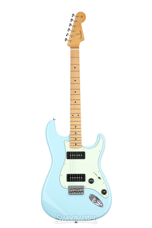 Fender Noventa Stratocaster - Daphne Blue with Maple Fender Noventa Stratocaster - Daphne Blue with Maple