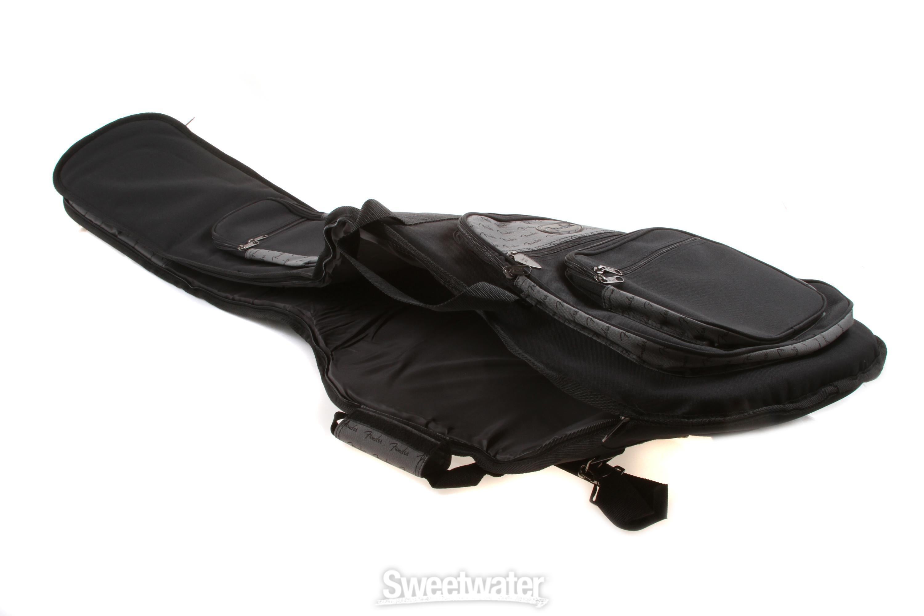 Fender Deluxe Gig Bag for P-Bass & J-Bass - Deluxe | Sweetwater