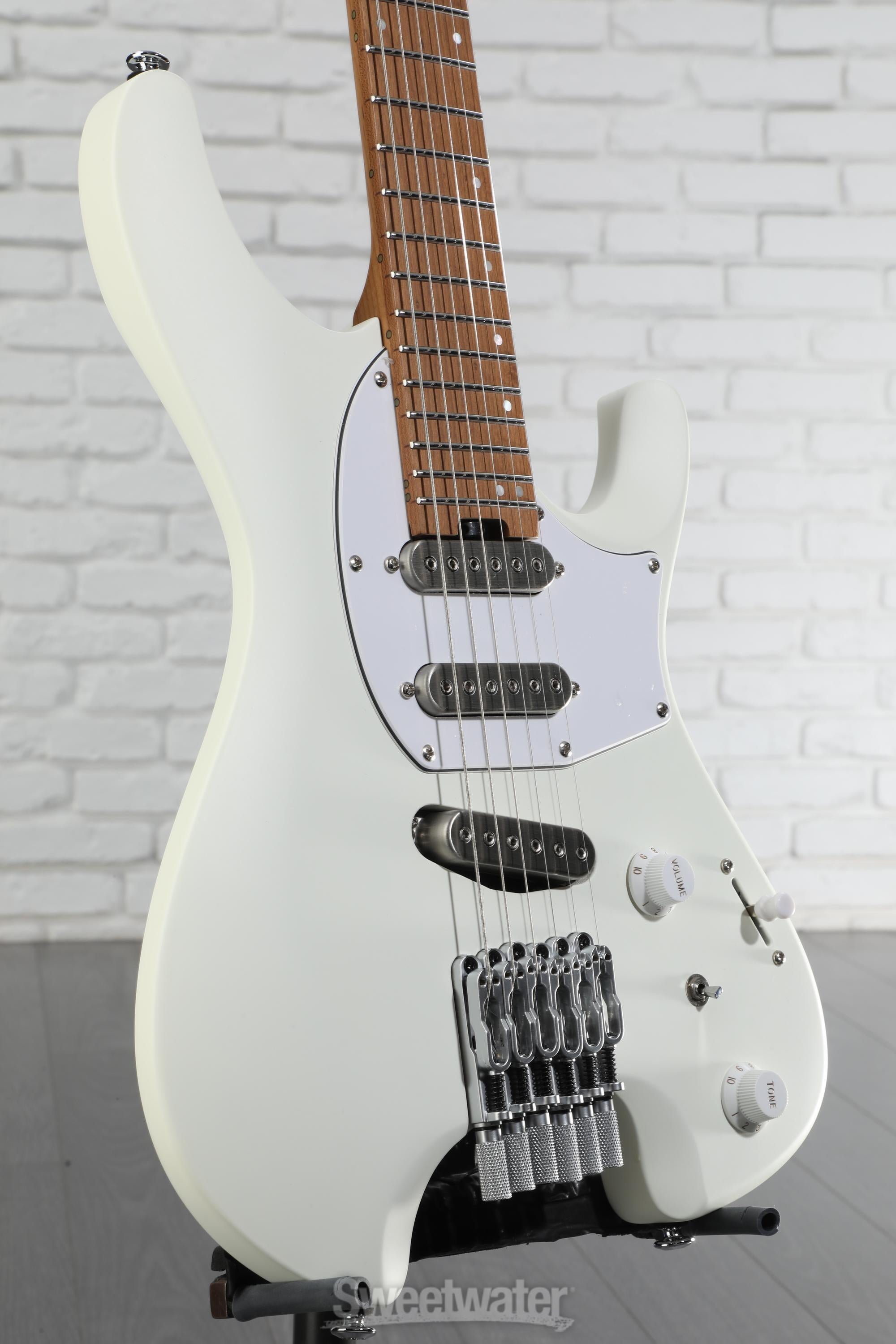 Y*A様 Ibanez ICHI10 Ichikaモデル SSS配列 ヘッドレス Ibanez ICHI10 VWM Vintage White Matte Ichika Nito