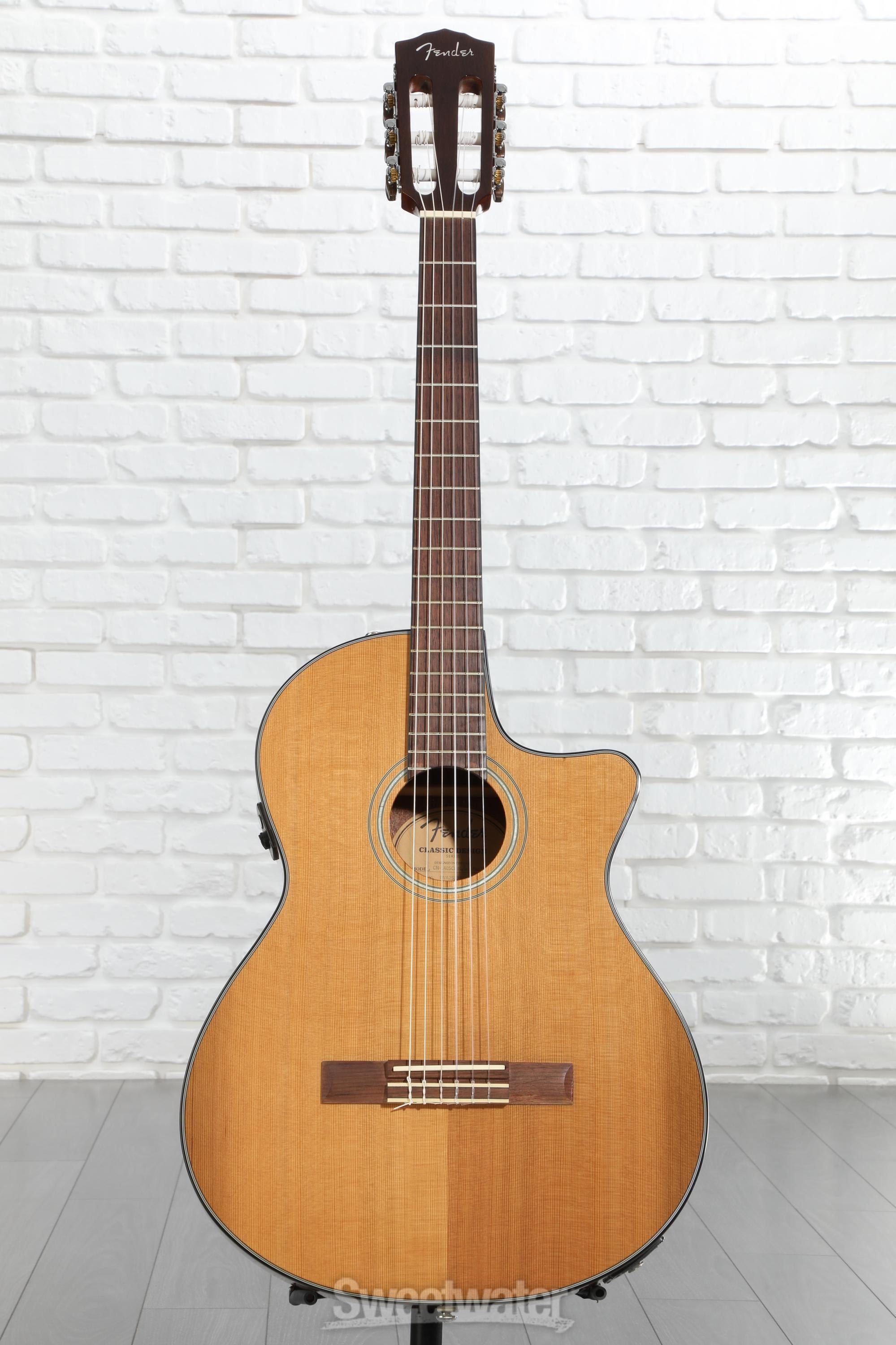 Fender CN-140SCE Natural ナイロン　エレガット Fender CN-140SCE - Natural | Sweetwater