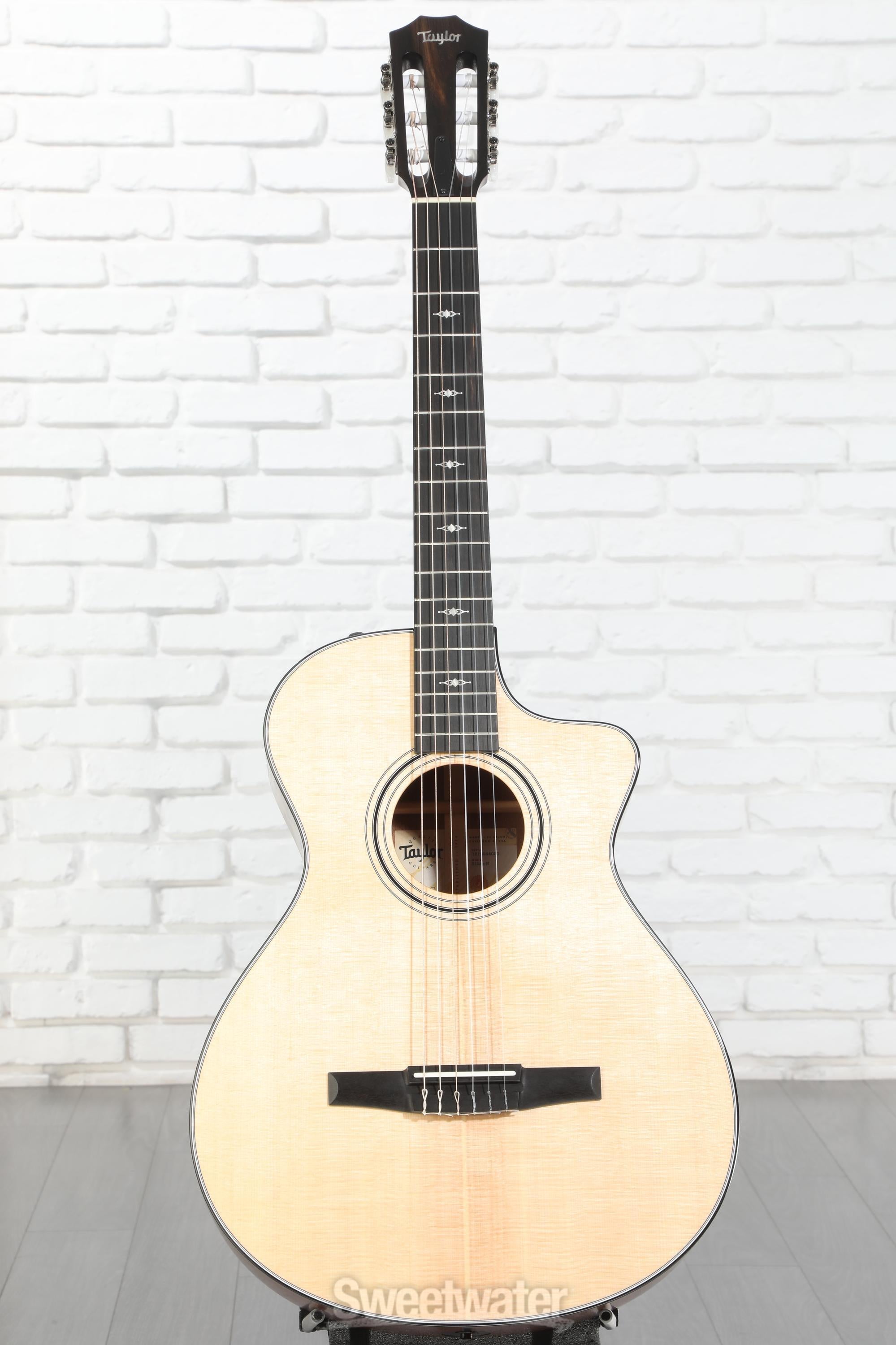 Taylor 312ce-N Nylon Acoustic-electric Guitar - Natural