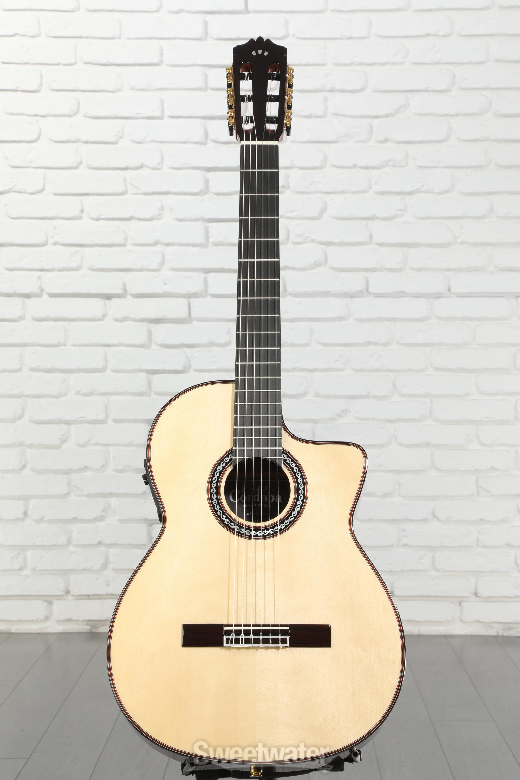ギター Cordoba GK Pro Negra Cordoba GK Pro Negra Nylon String Acoustic-Electric Guitar