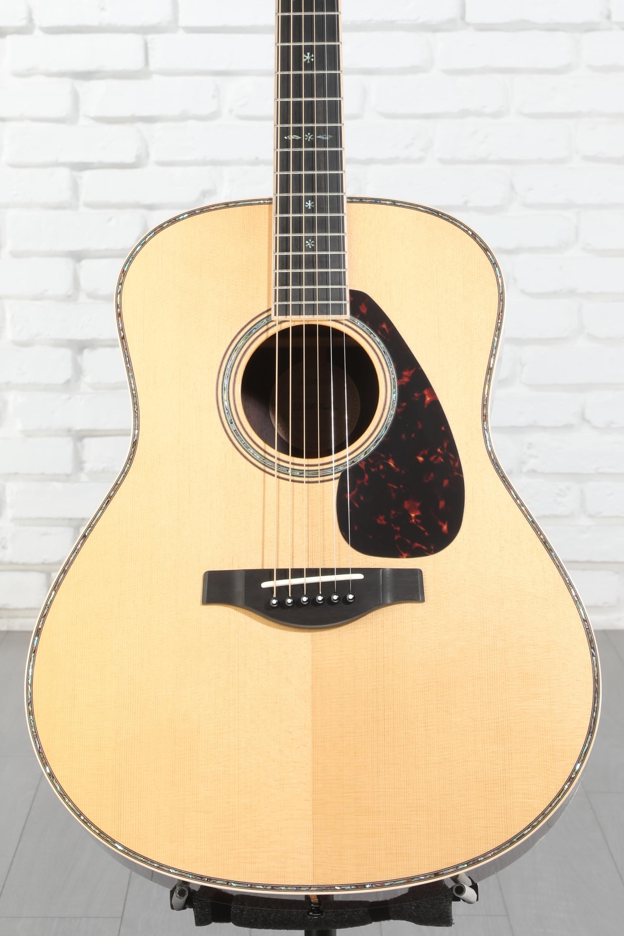 Yamaha LL56 Custom ARE Original Jumbo Acoustic Guitar - Natural