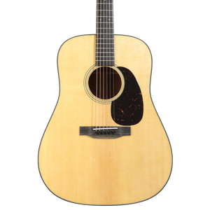 Martin D-28 Standard Series Acoustic Guitar - Natural with Martin D-28 Standard Series Acoustic Guitar - Natural with