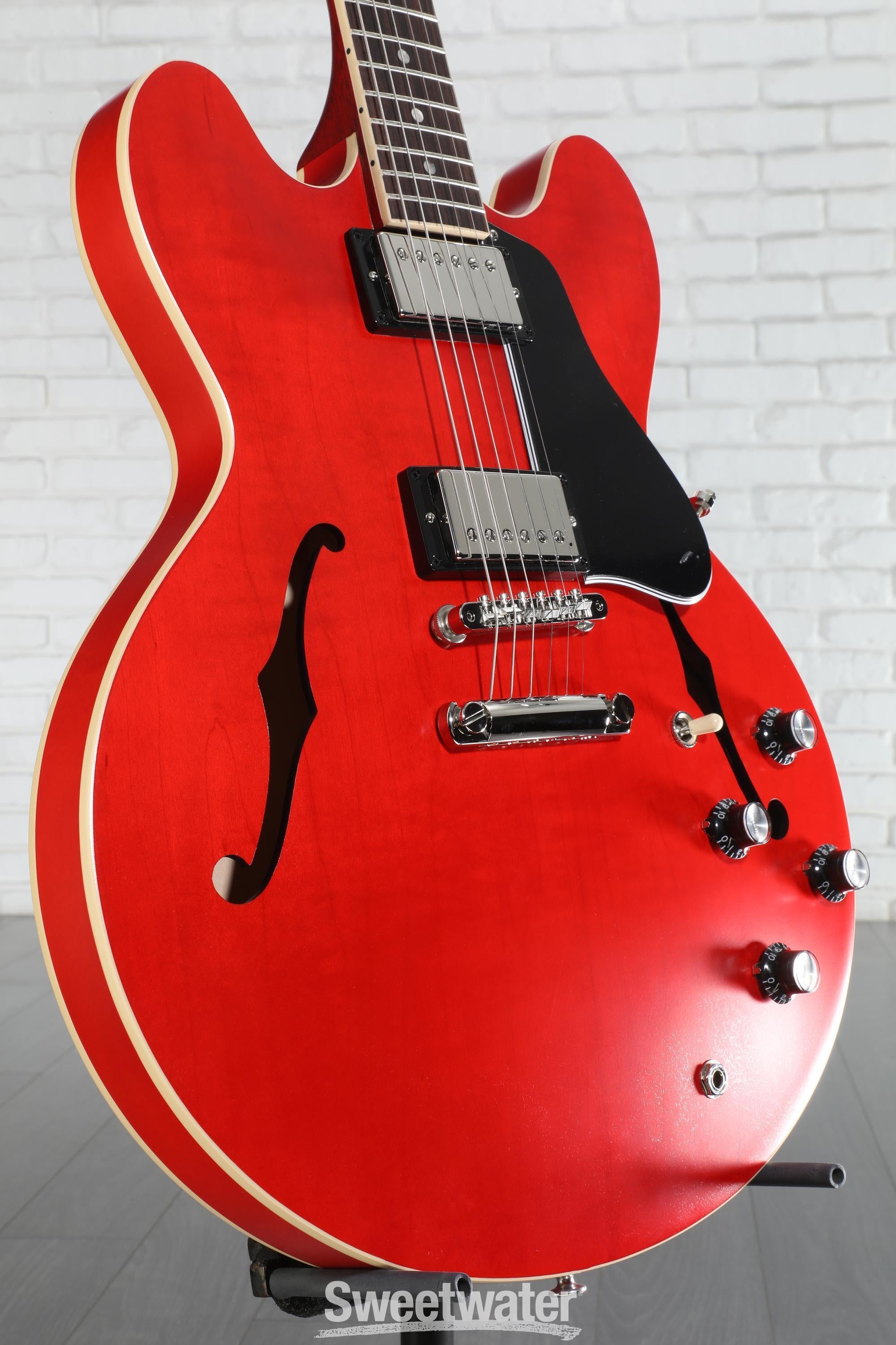 Gibson ES-335 Satin - Satin Cherry | Sweetwater