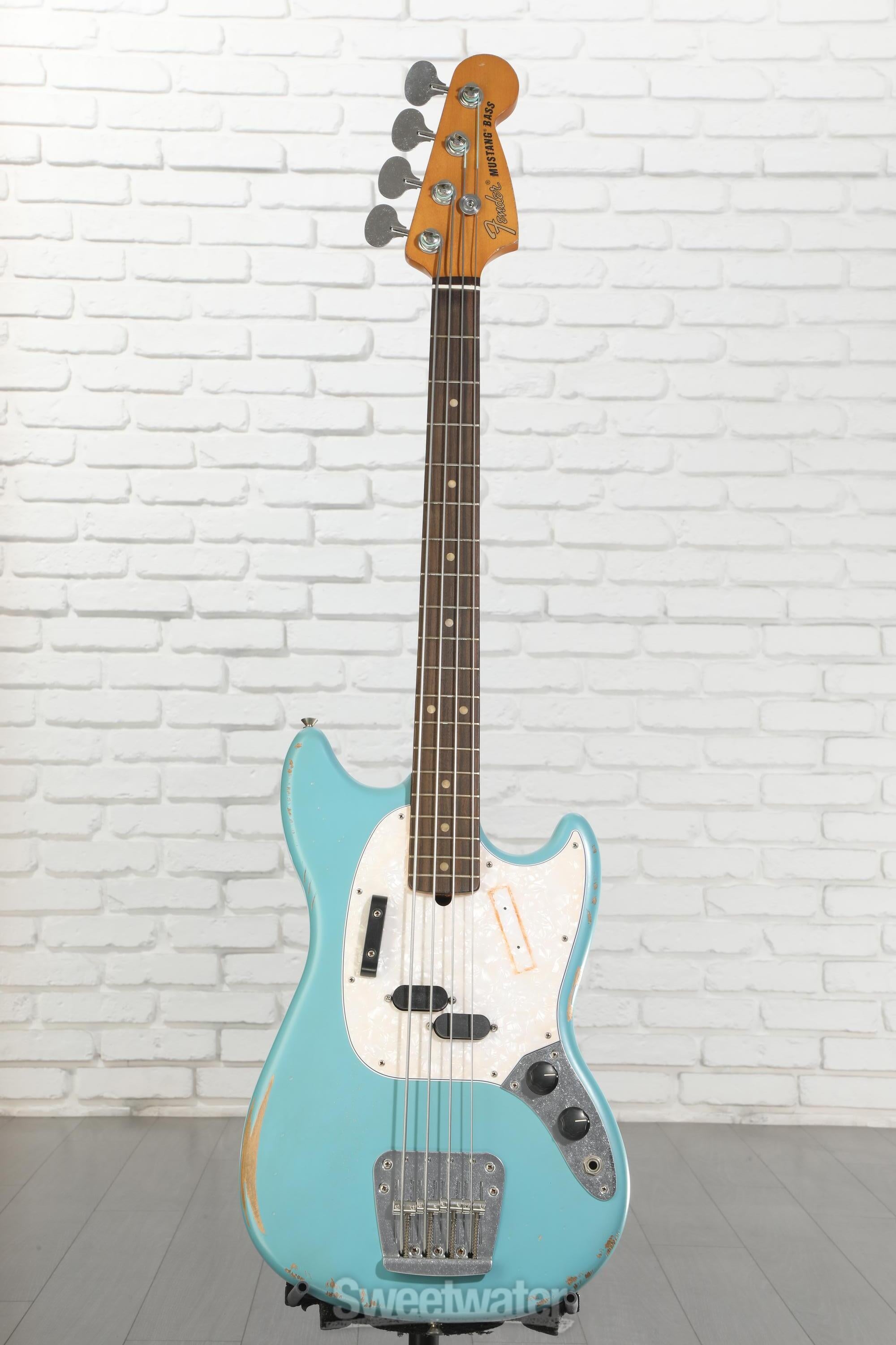 ベース FENDER JMJ Road Worn Mustang Bass Fender JMJ Road Worn Mustang Bass - Black | Sweetwater
