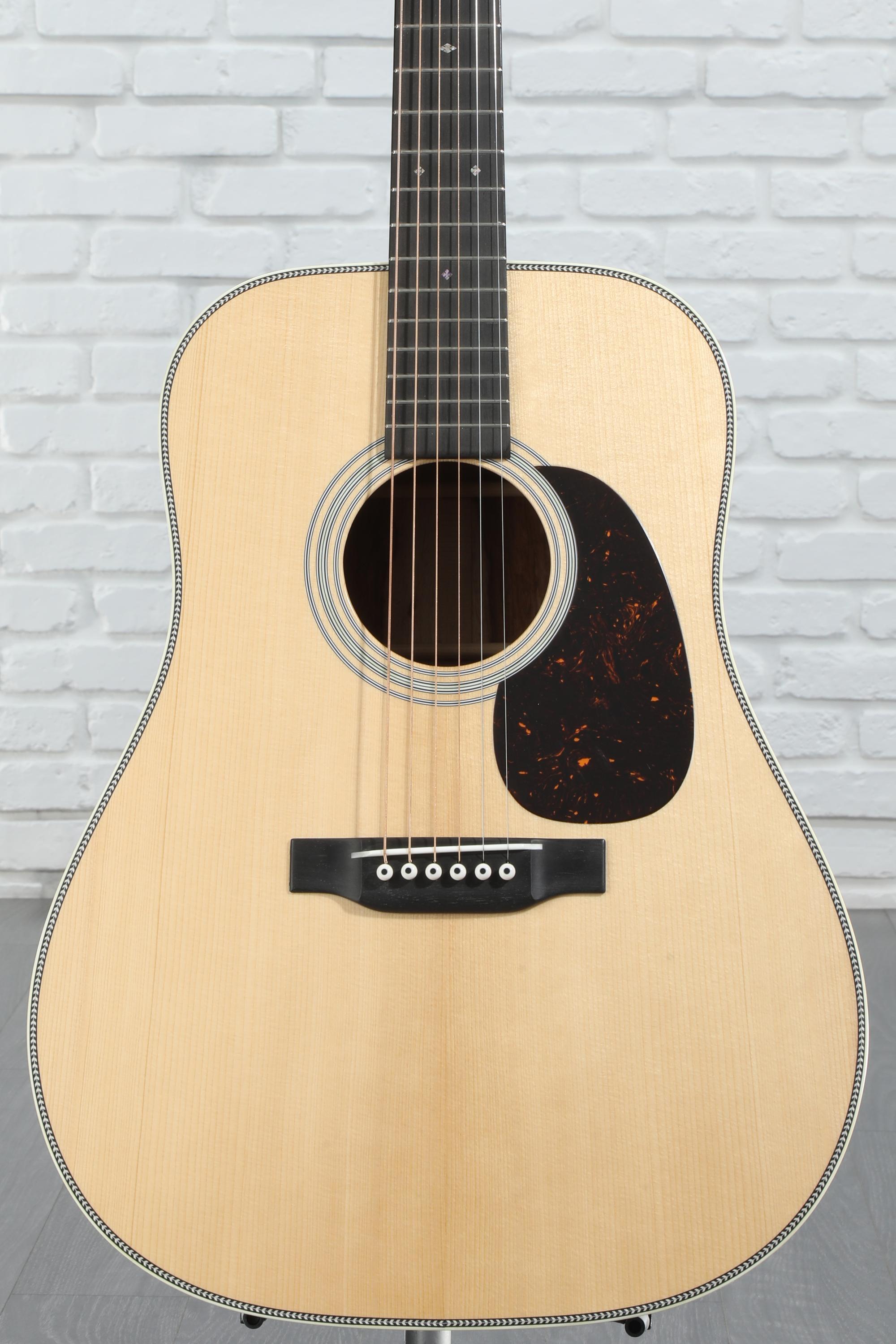 ギター Martin D-28 Amazon.com: Martin D-28 - Natural : Musical Instruments