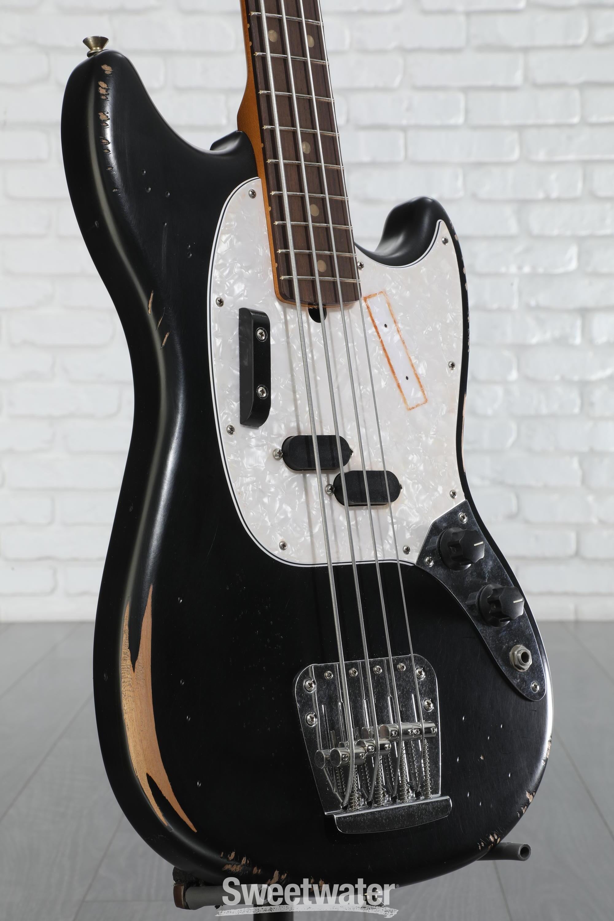 Fender JMJ Road Worn Mustang Bass - Black Reviews | Sweetwater