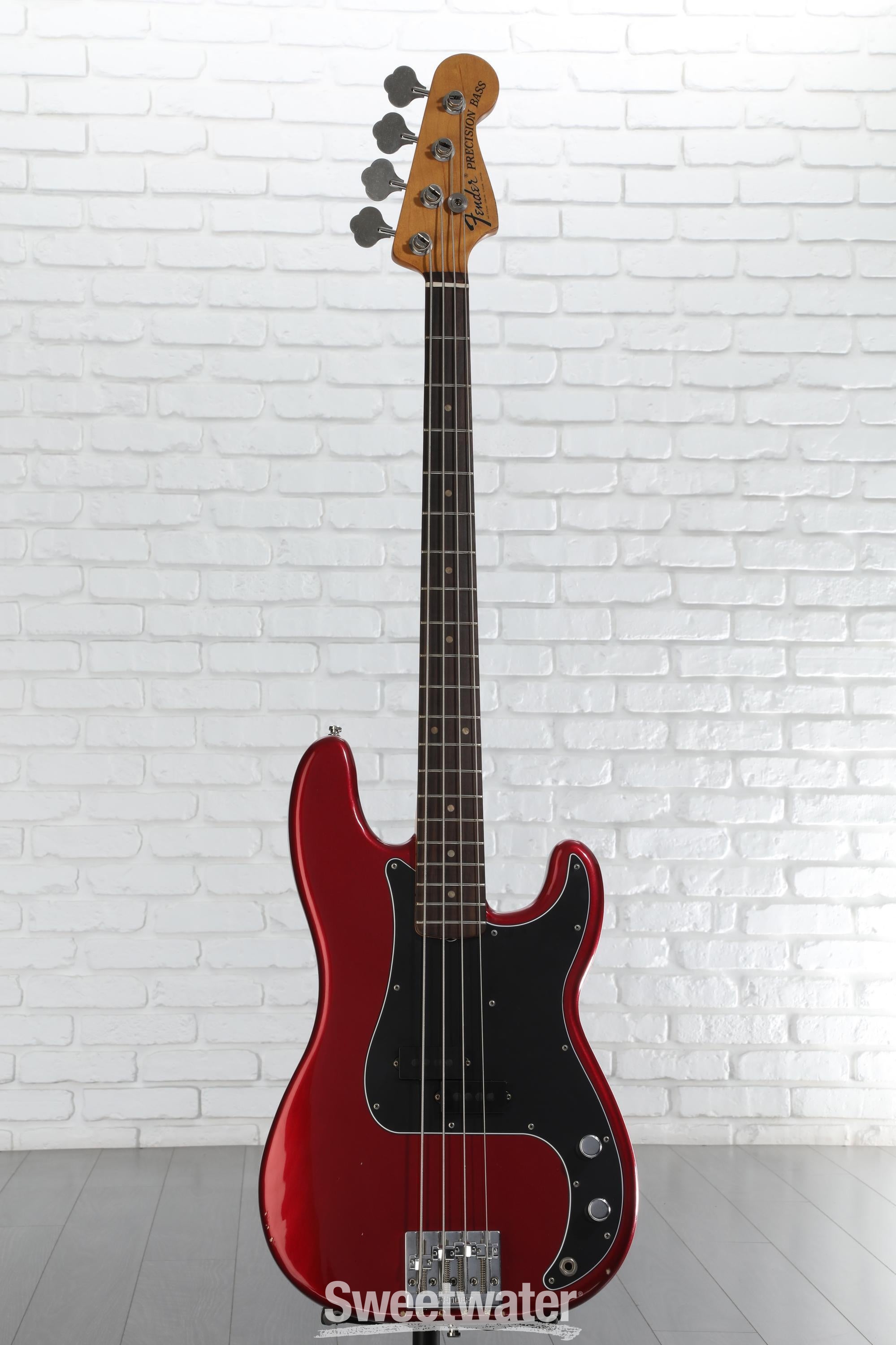 Fender Nate Mendel Precision Bass - Road Worn Candy Apple