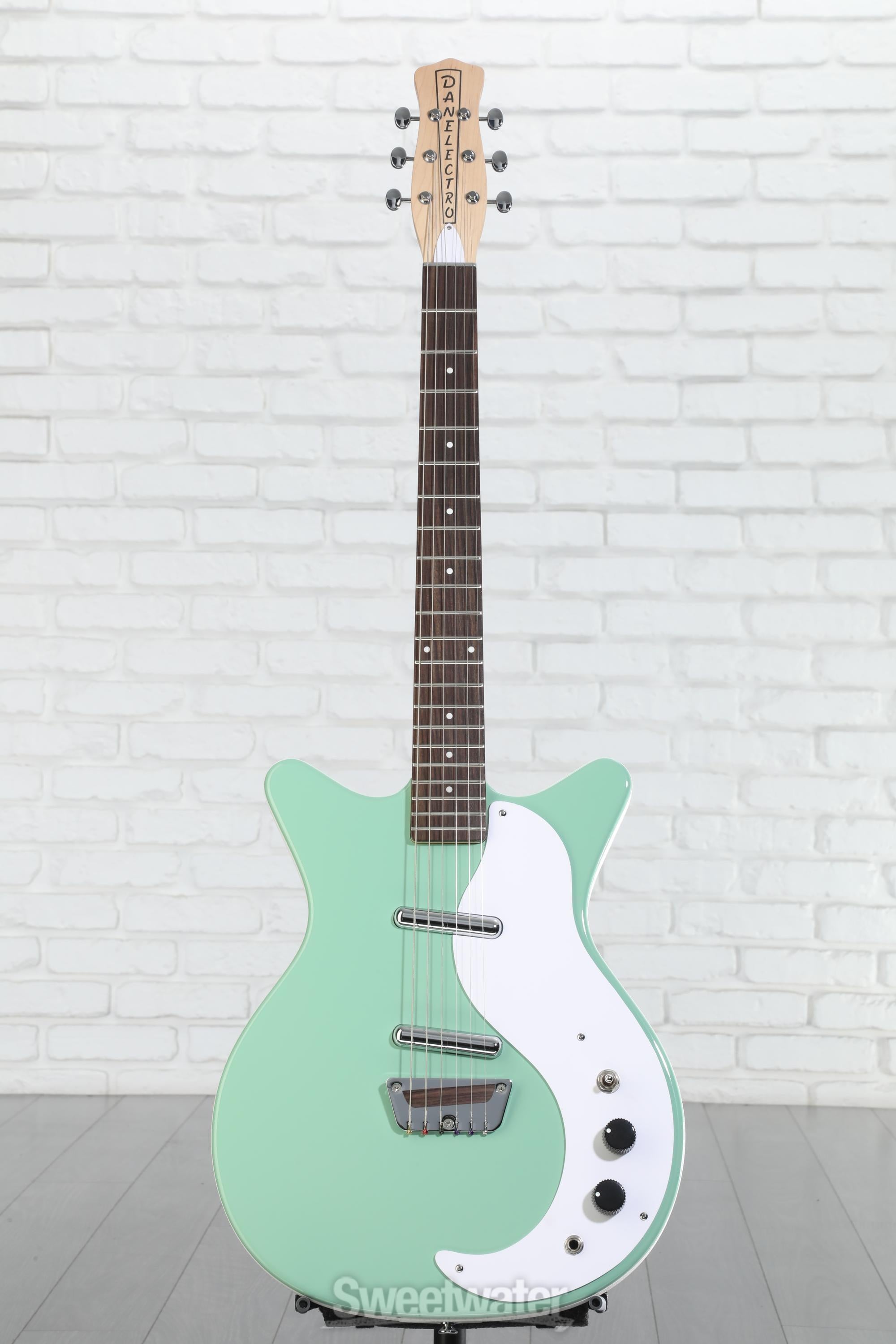Danelectro 復刻モデル STOCK'59 V.AQUA 美品 Danelectro Stock '59 Electric Guitar - Aqua | Sweetwater