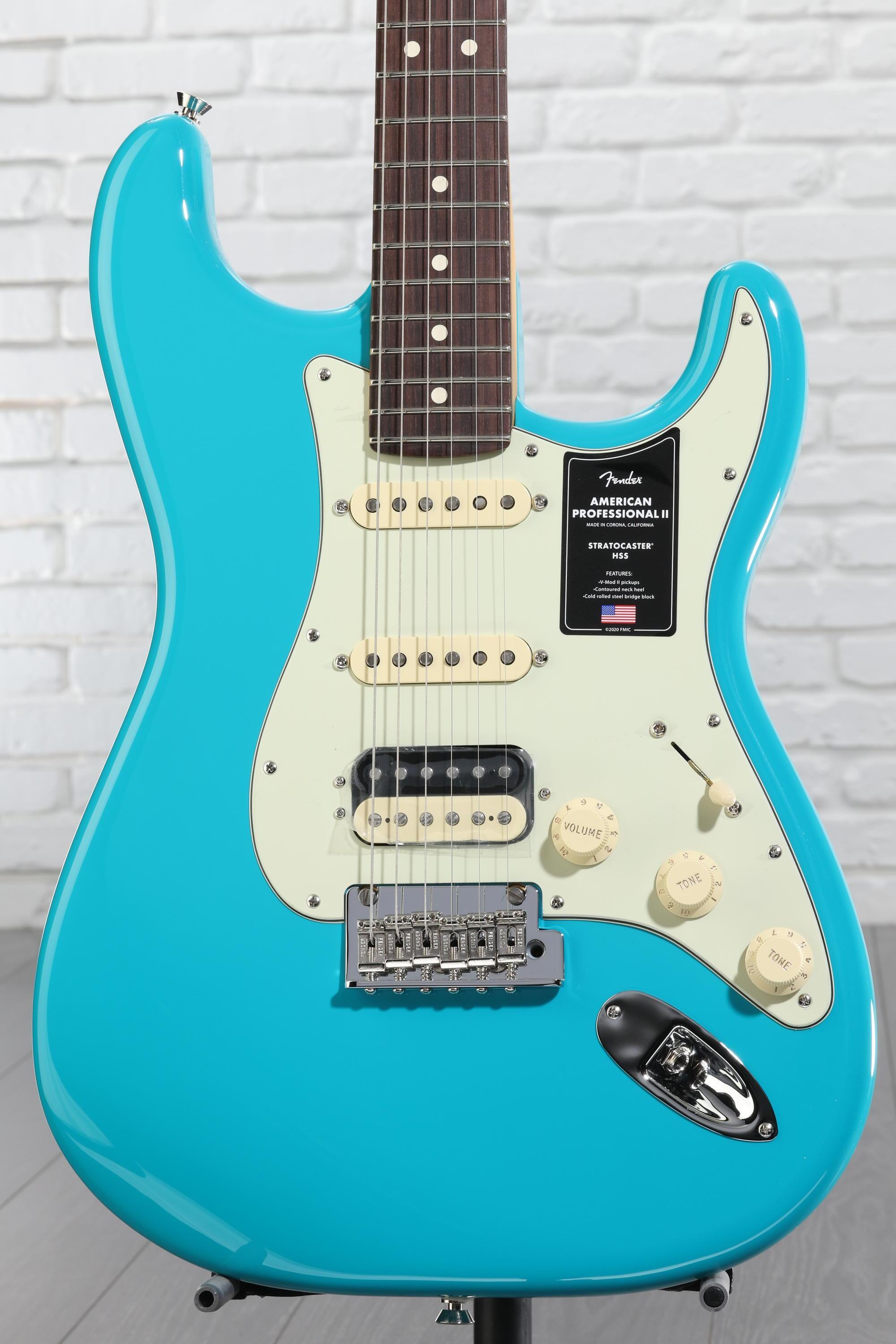 美品Fender USA American Professional II Fender American Professional II Stratocaster HSS - Mystic Surf