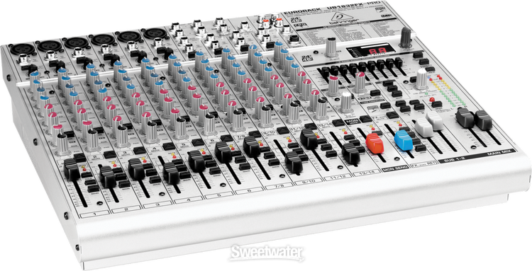 Behringer Eurorack UB1832FX-PRO | Sweetwater