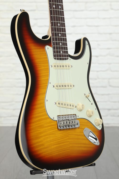 Fender Made in Japan Aerodyne Classic Stratocaster - 3-Color  