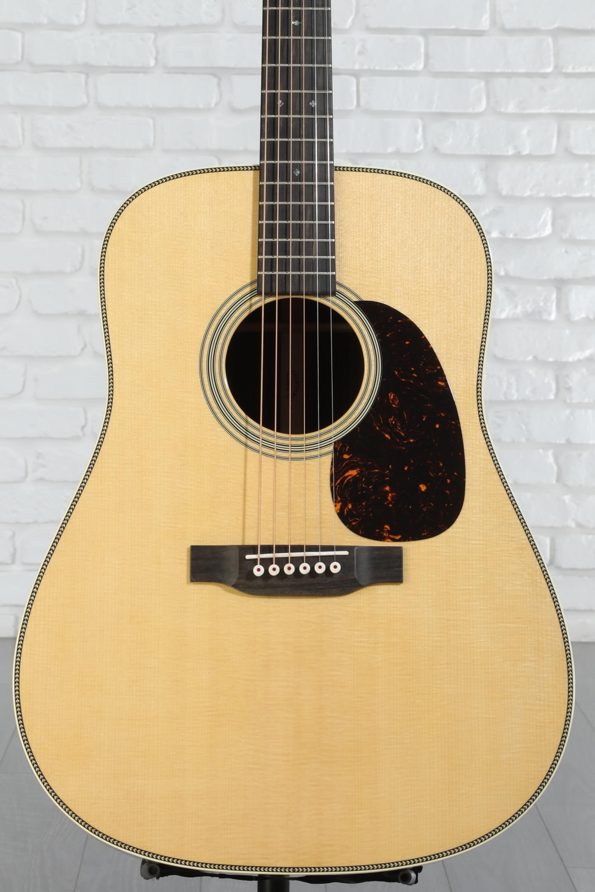 Martin HD-28 Standard Series Acoustic Guitar - Natural with