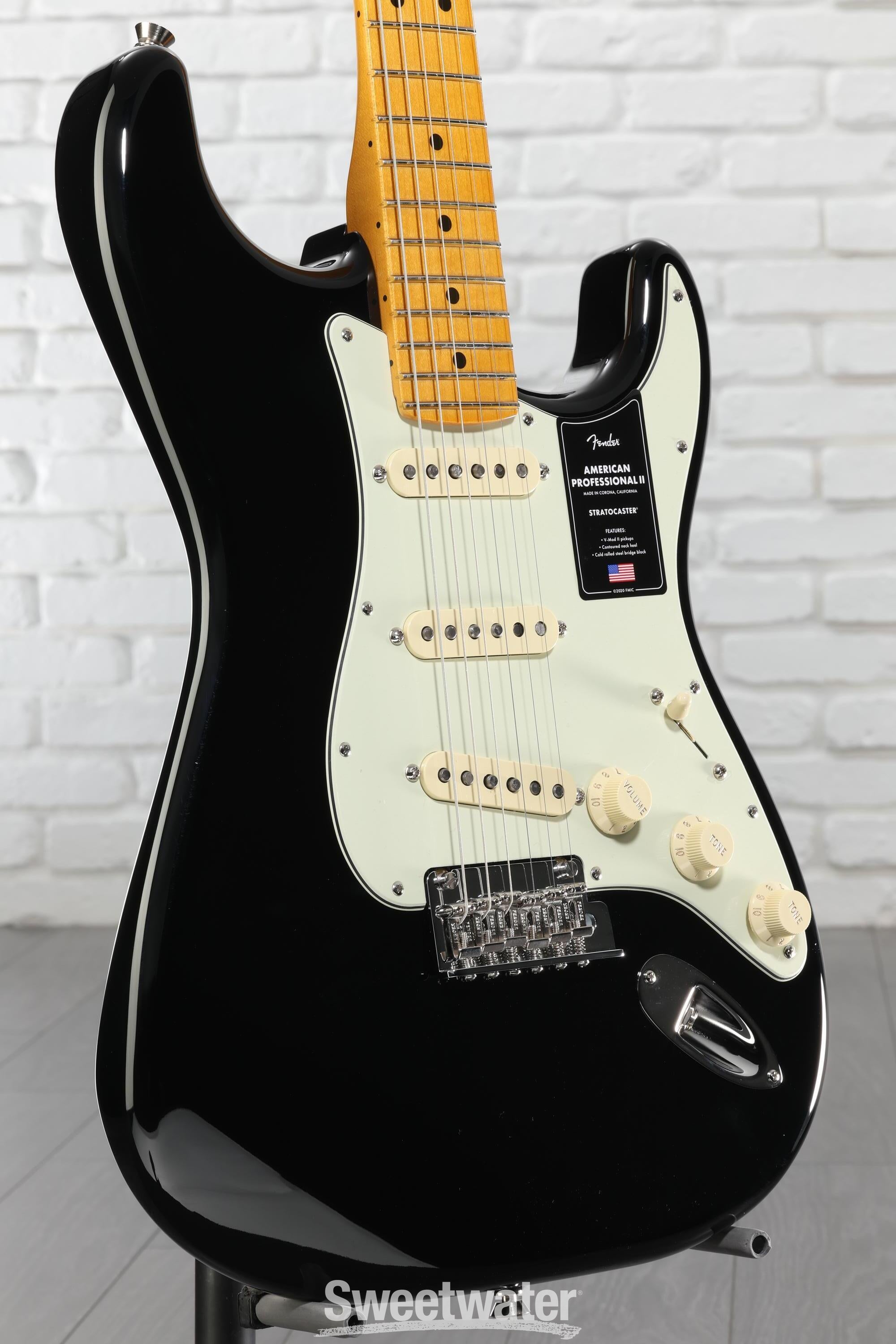 Fender American Professional II Stratocaster - Black with Maple