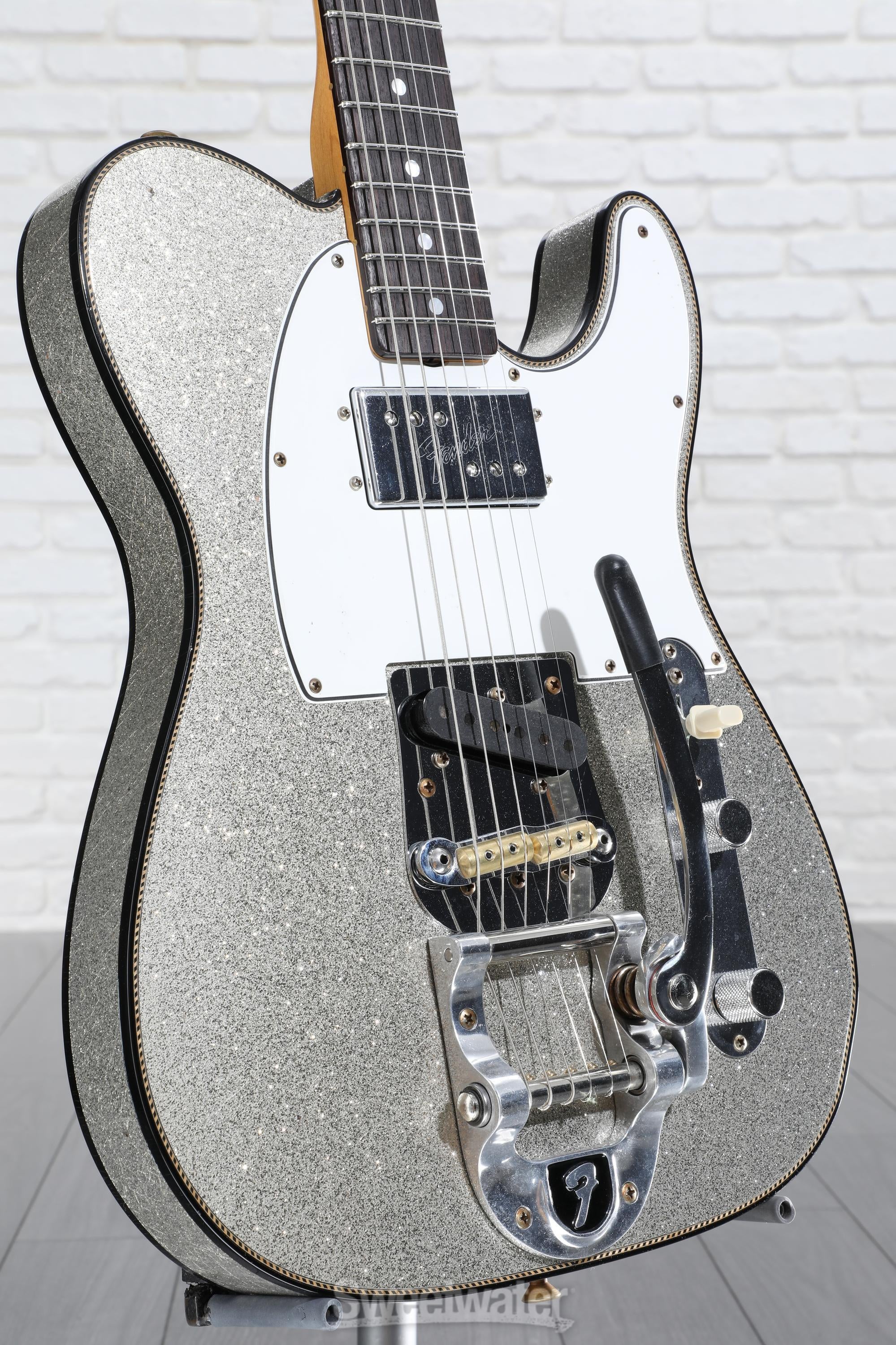 Custom Shop Telecaster レプリカ Fender Tele Relic: Black Paisley at The Music Emporium