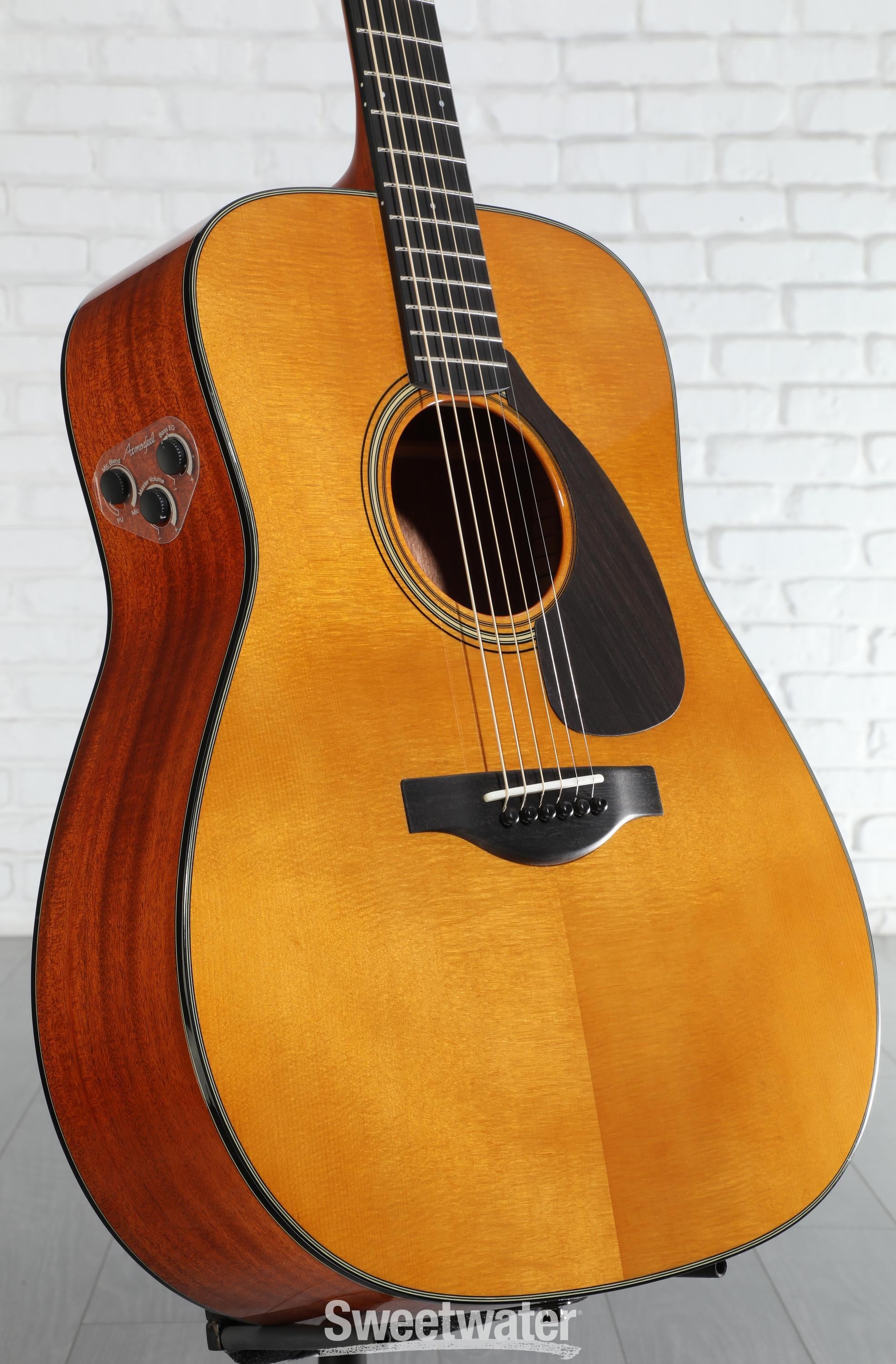 Yamaha Red Label FGX5 Acoustic Guitar - Natural Reviews | Sweetwater