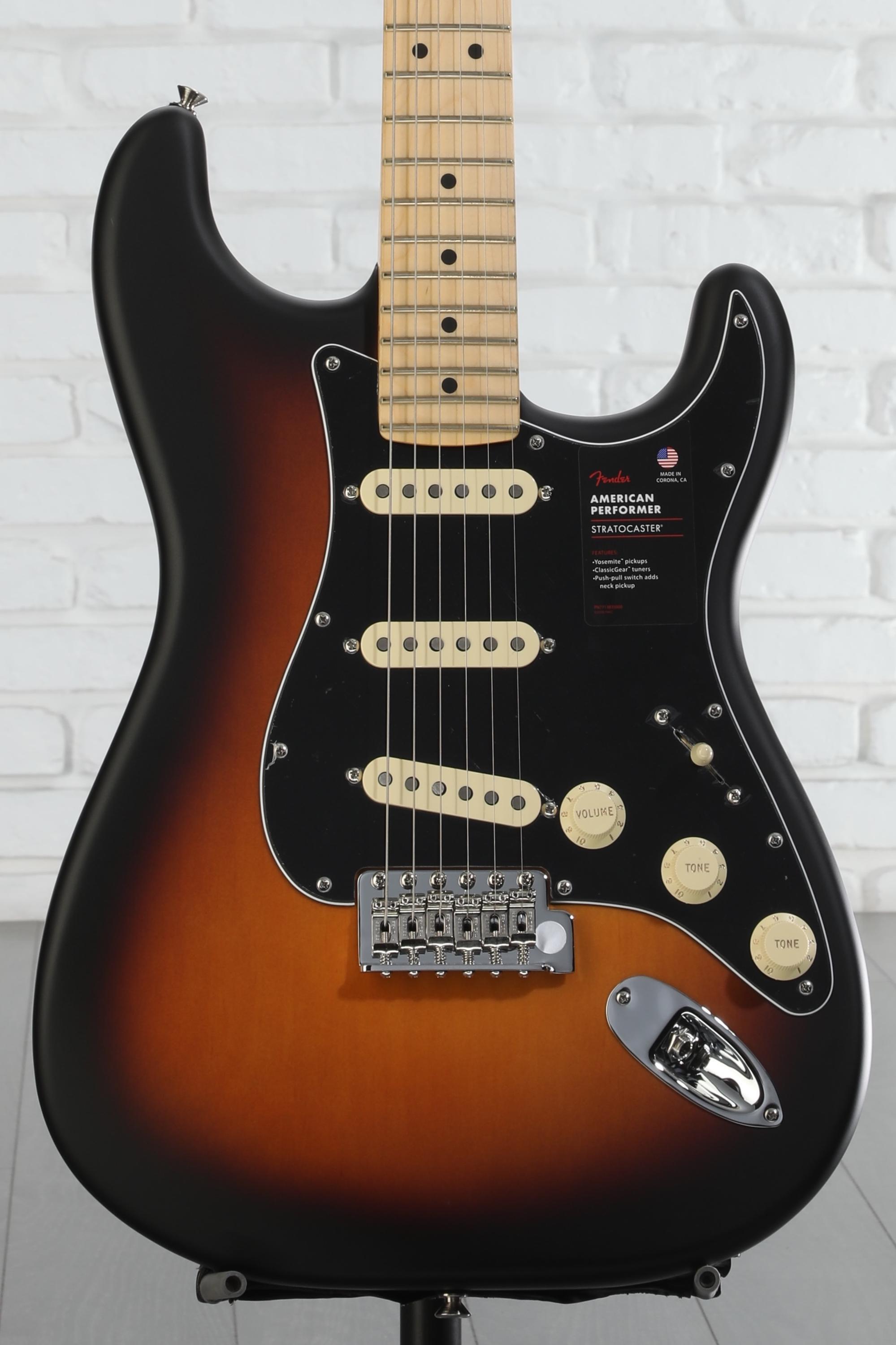 ギター Fender American Performer Stratocaster Fender Limited-edition American Performer Timber