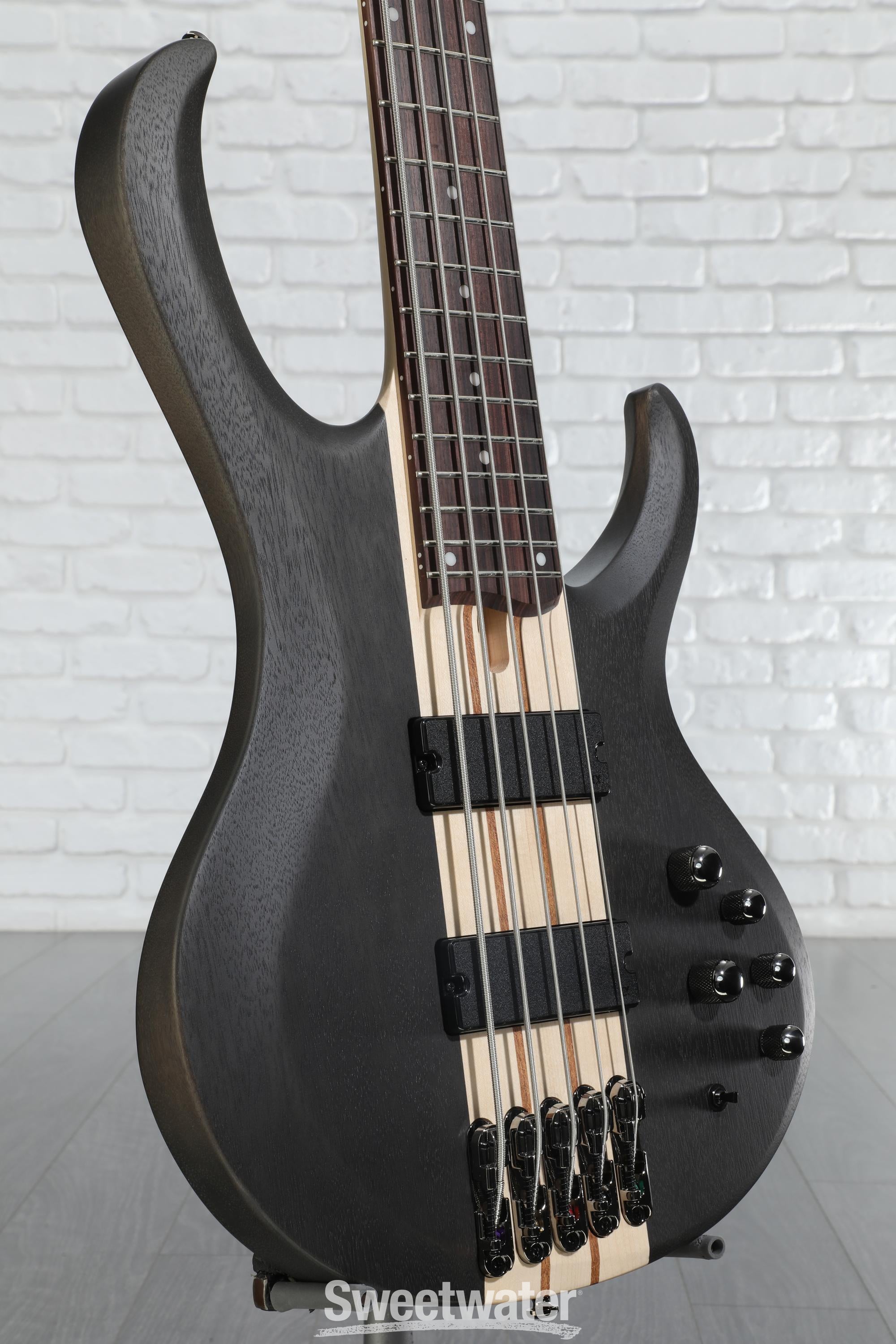Ibanez BTB Standard BTB605 5-string Bass Guitar Ibanez BTB Standard BTB605 5-string Bass Guitar
