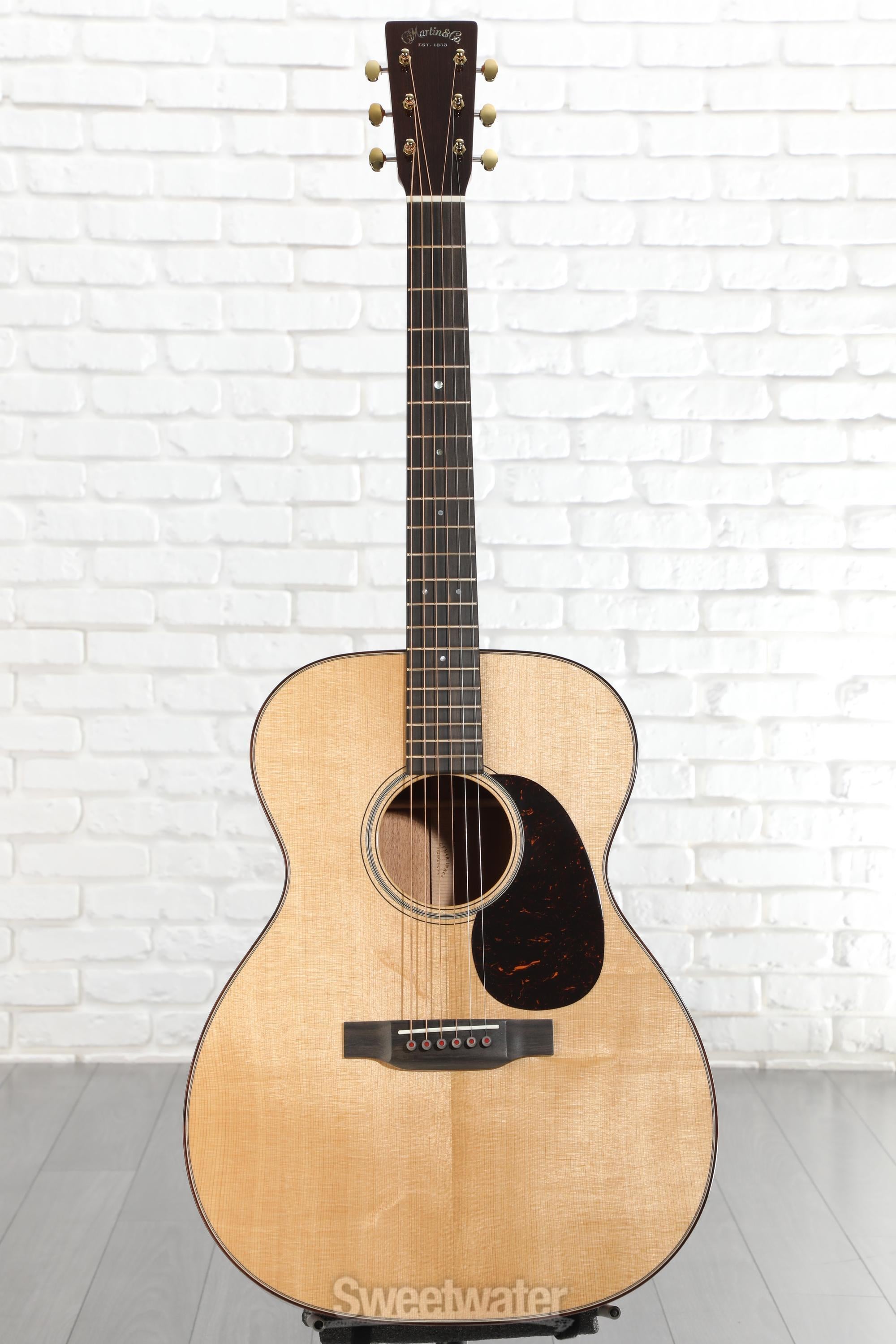 Martin 000-18 Modern Deluxe Acoustic Guitar - Natural | Sweetwater