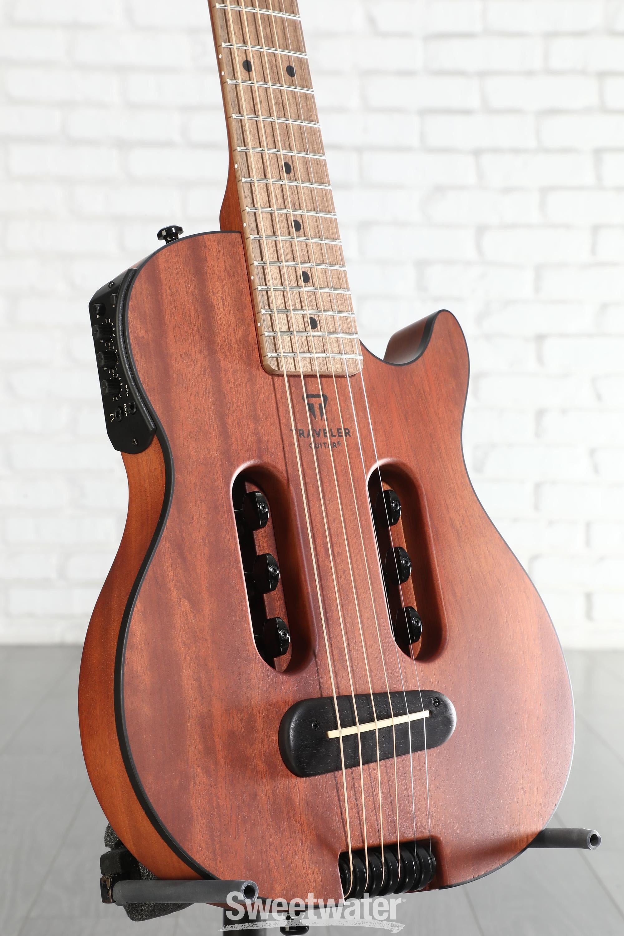 Traveler Guitar Escape Mark III Acoustic-electric Guitar - Natural