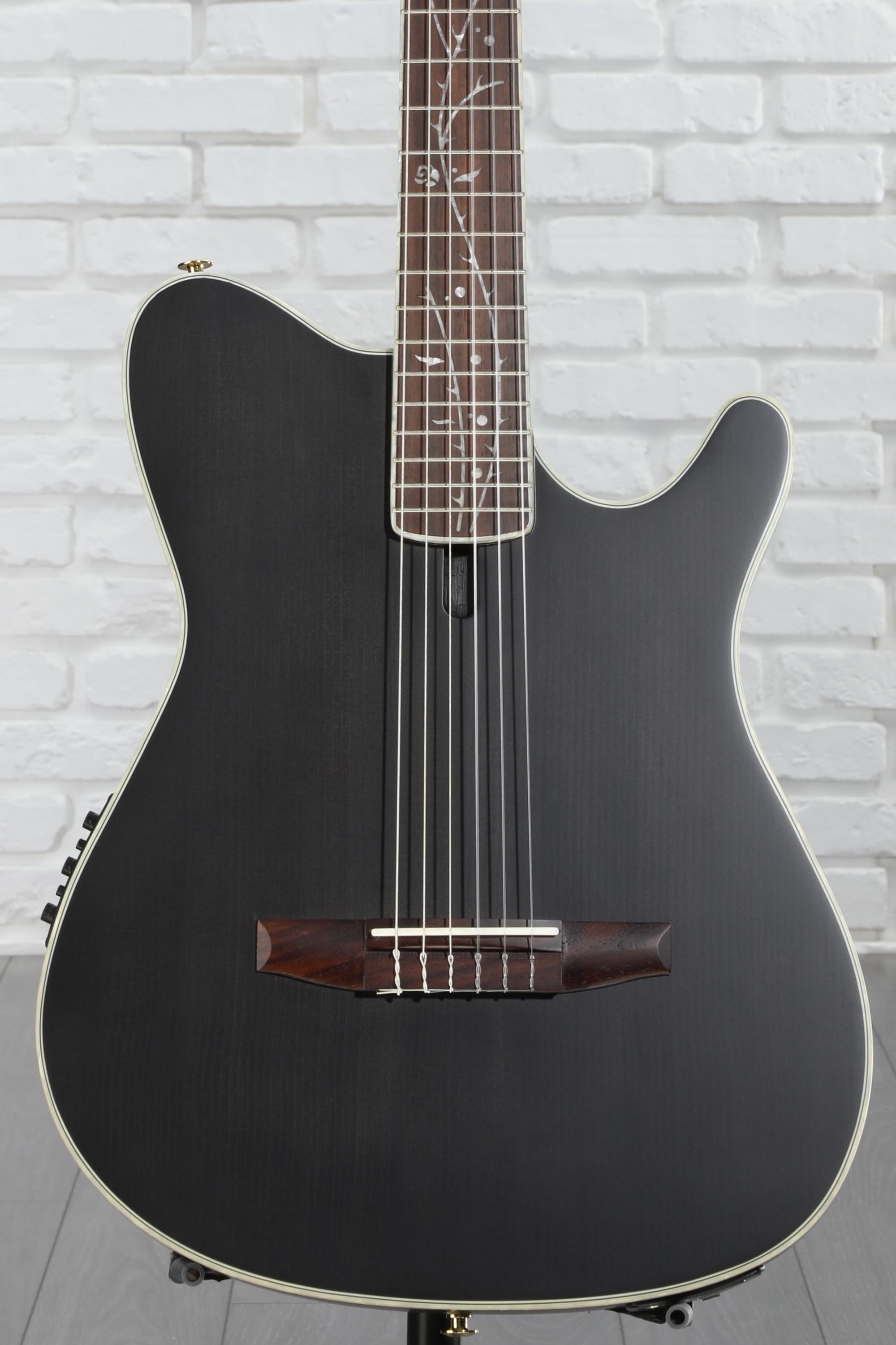 Ibanez TOD10N（Tim Henson シグネチャー / ナイロン） Amazon.com: Ibanez TOD10N Tim Henson Signature Nylon-string