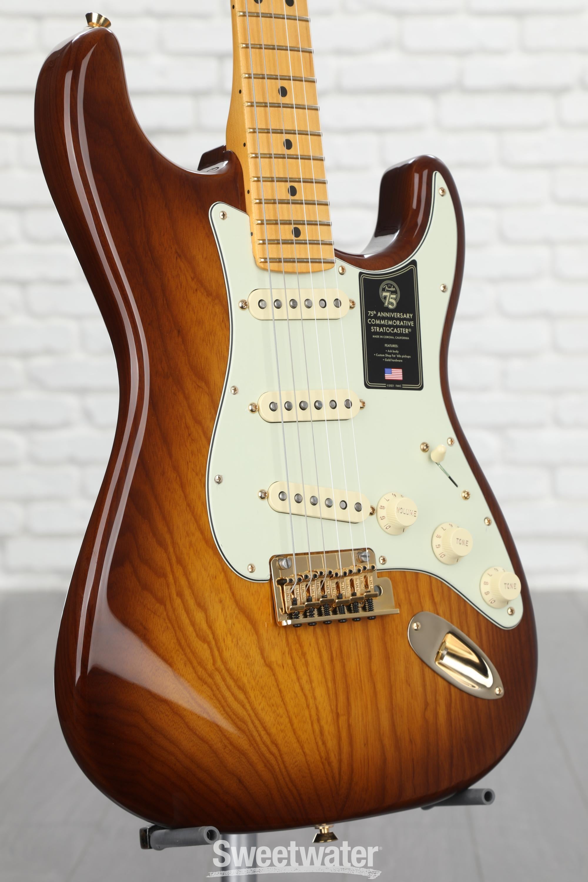 Fender commemorative outlet stratocaster