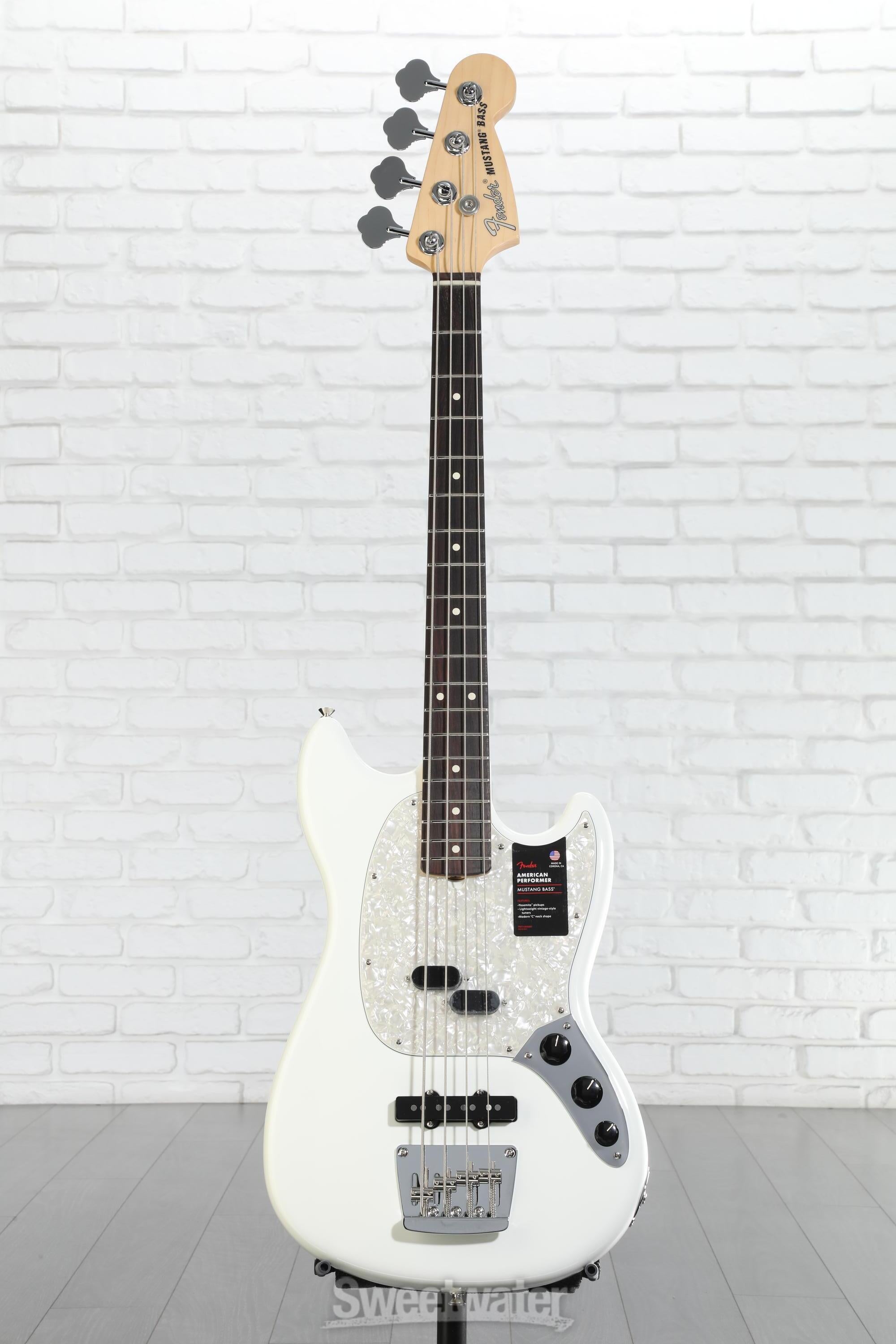 Fender American Performer Mustang Bass - Arctic White with