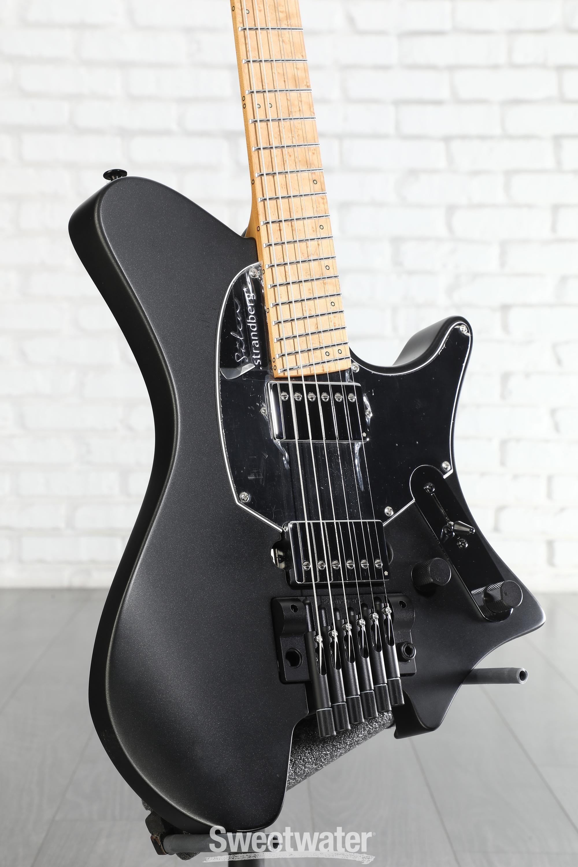 Strandberg Sälen Classic NX 6 Tremolo Electric Guitar - Black