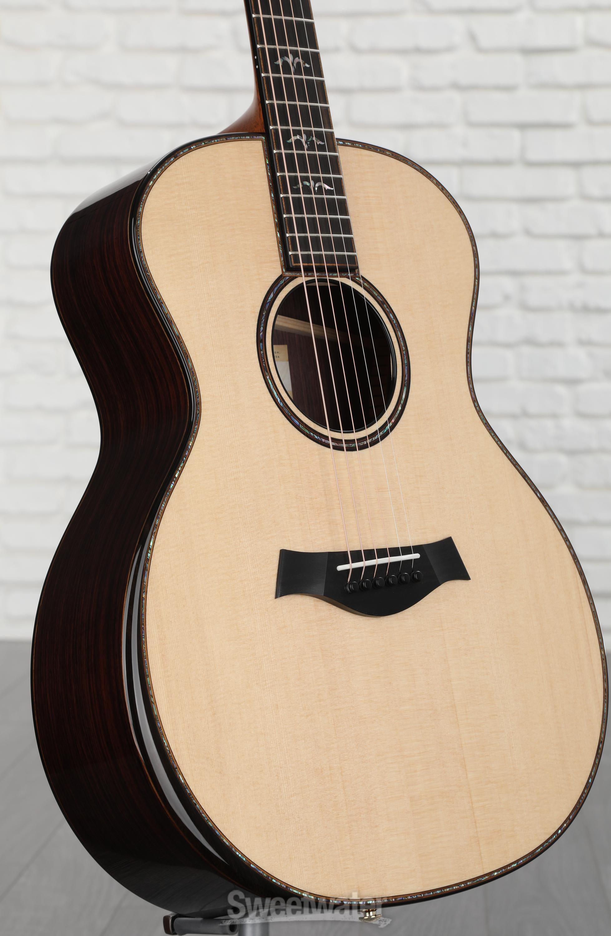 Taylor 914 - Natural Sitka Spruce | Sweetwater