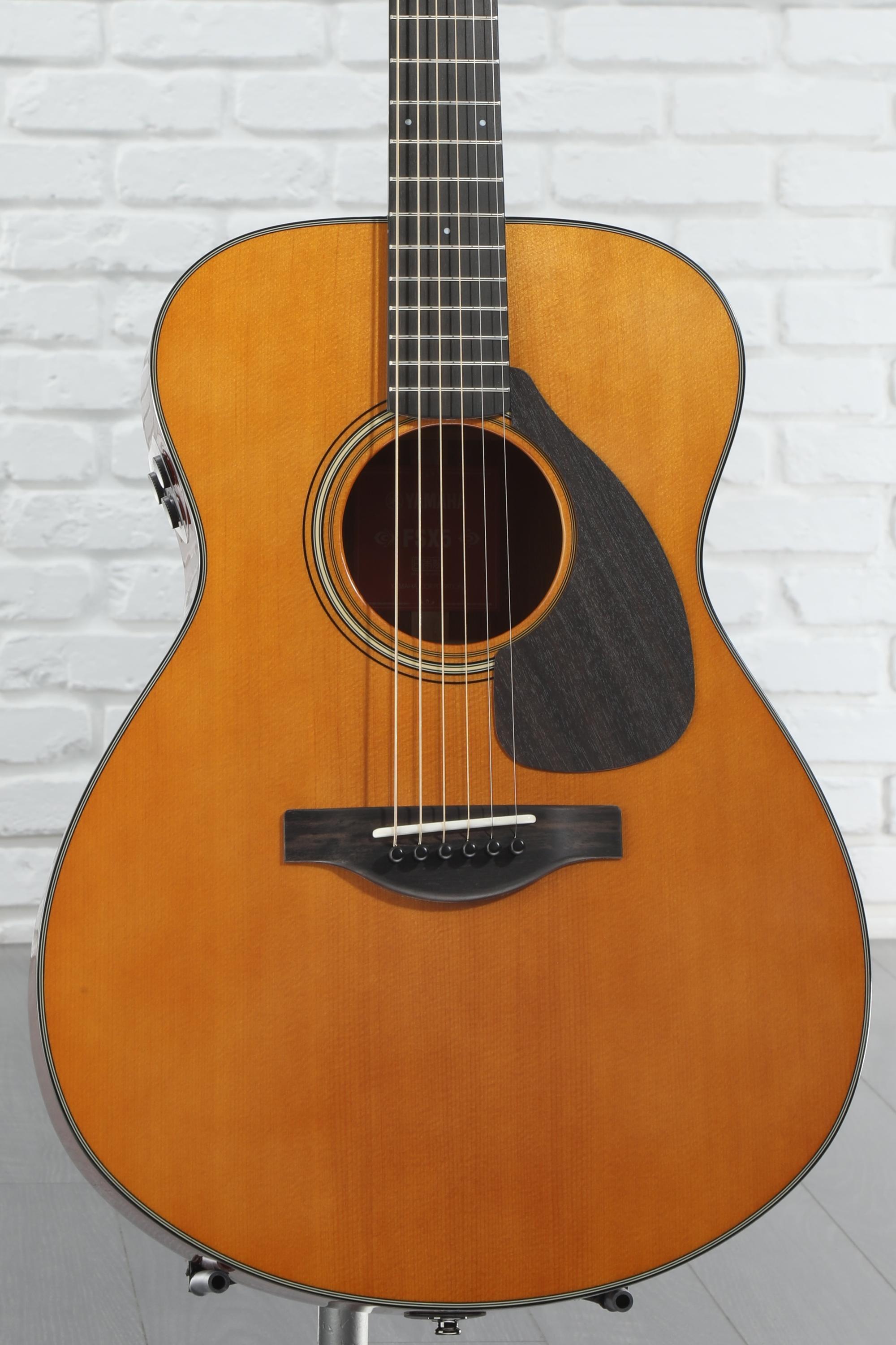Yamaha FSX5 Red Label Acoustic-electric Guitar - Natural Yamaha FSX5 Red Label Acoustic-electric Guitar - Natural