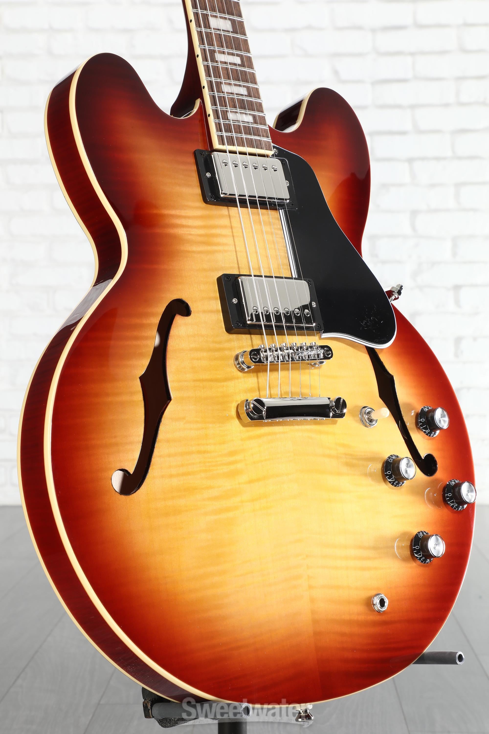 ギター Epiphone ES-335 IG CH Epiphone ES-335 Semi-Hollow Electric Guitar Cherry | Guitar Center